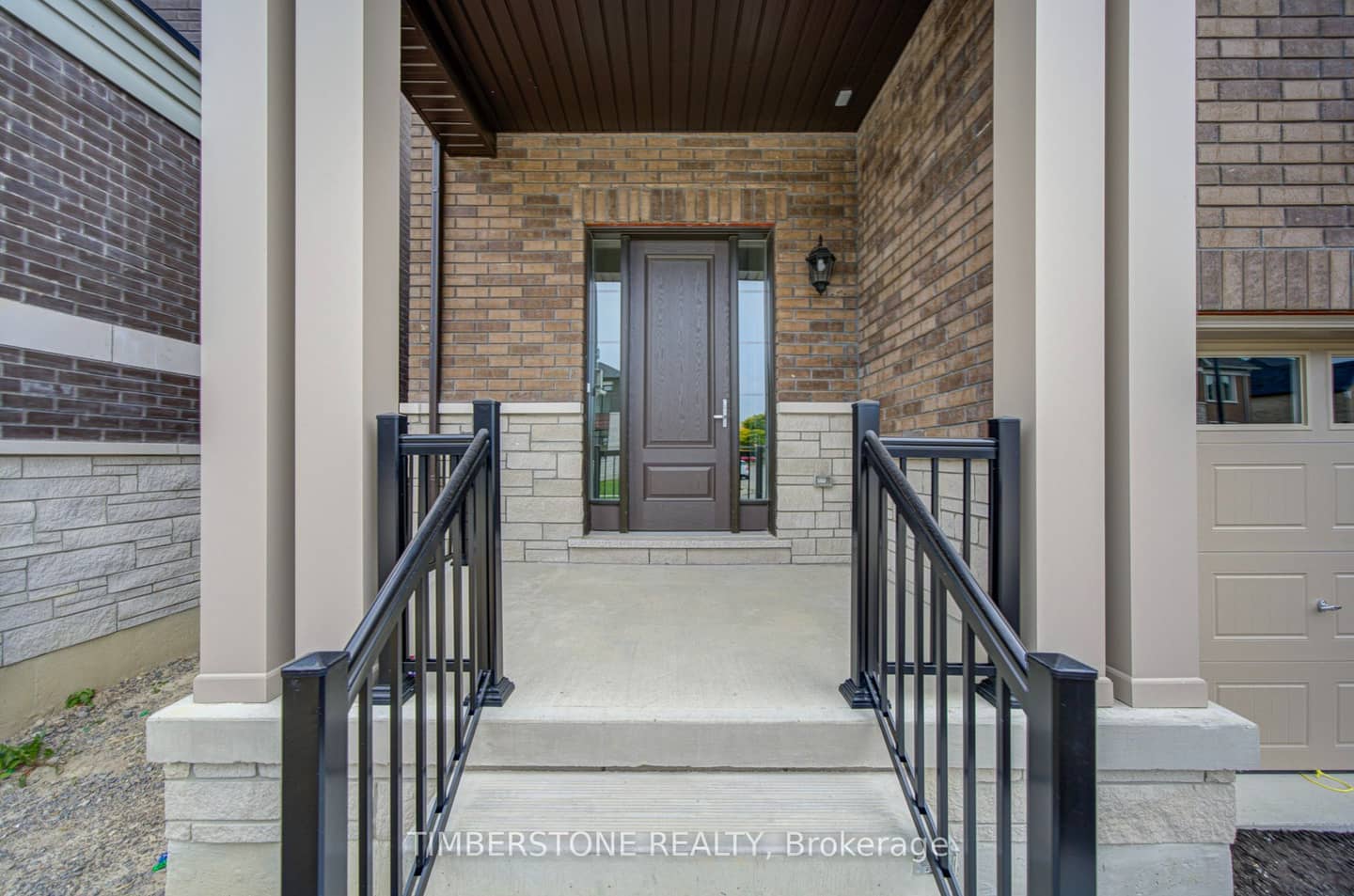 24 Aveena Road, Brampton, ON L6P 4R8