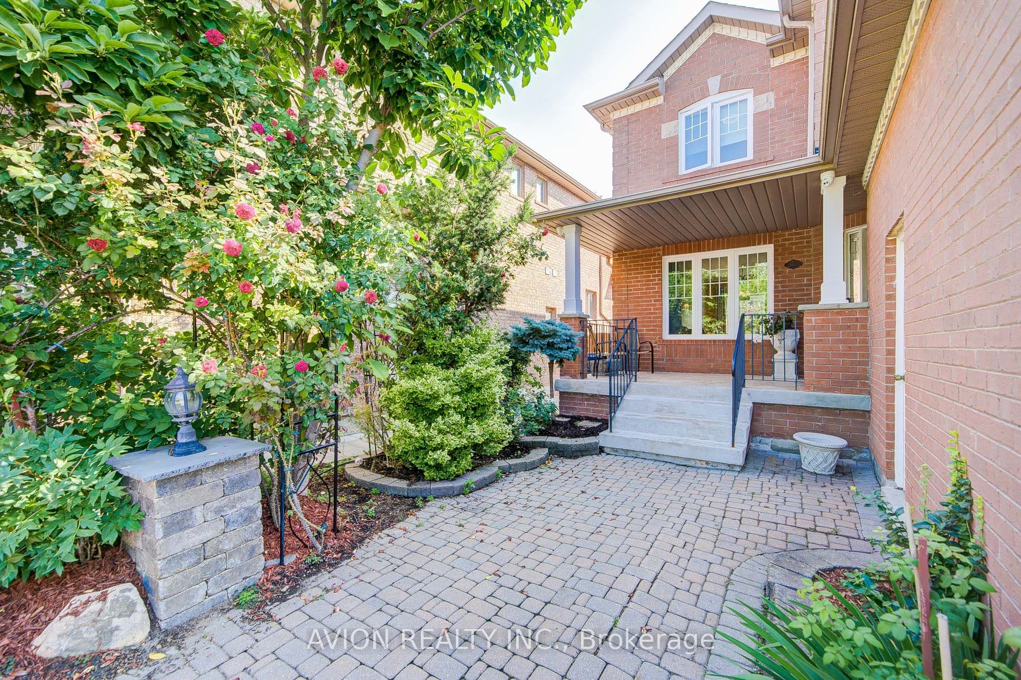 83 Stonebridge Boulevard, Toronto, ON M1W 4A8