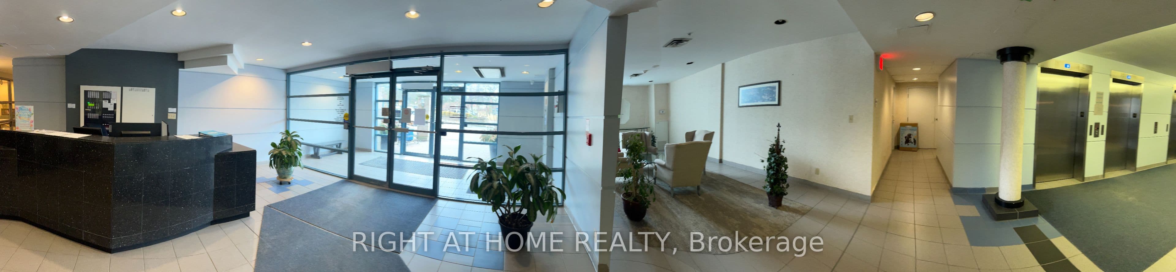 90 Dale Avenue 706, Toronto, ON M1J 3N4