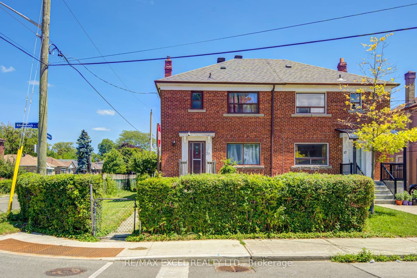 39 Kilmarnock Avenue, Toronto, ON M1K 1Y5