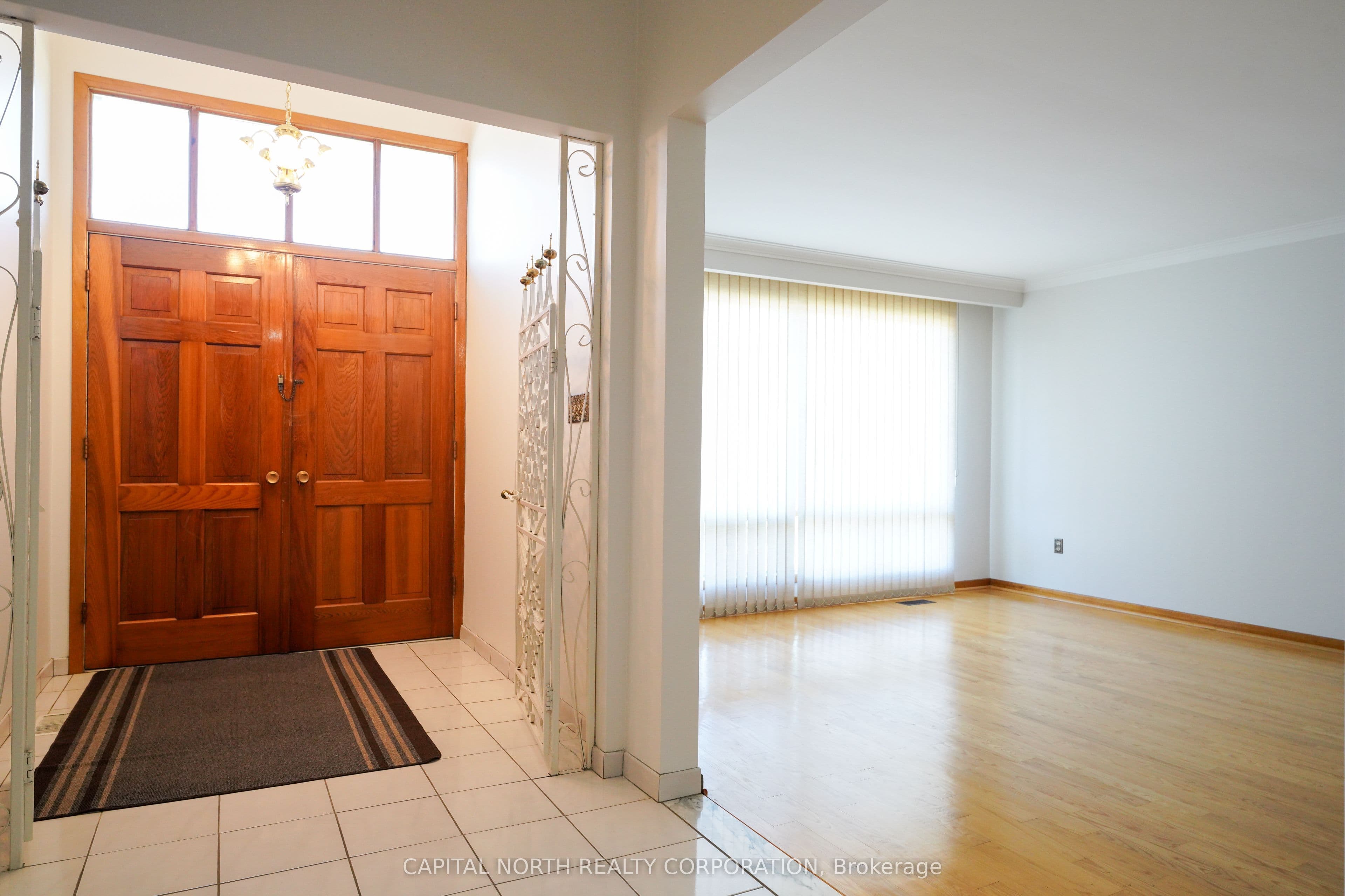 79 Shoreham Drive, Toronto, ON M3N 1S8