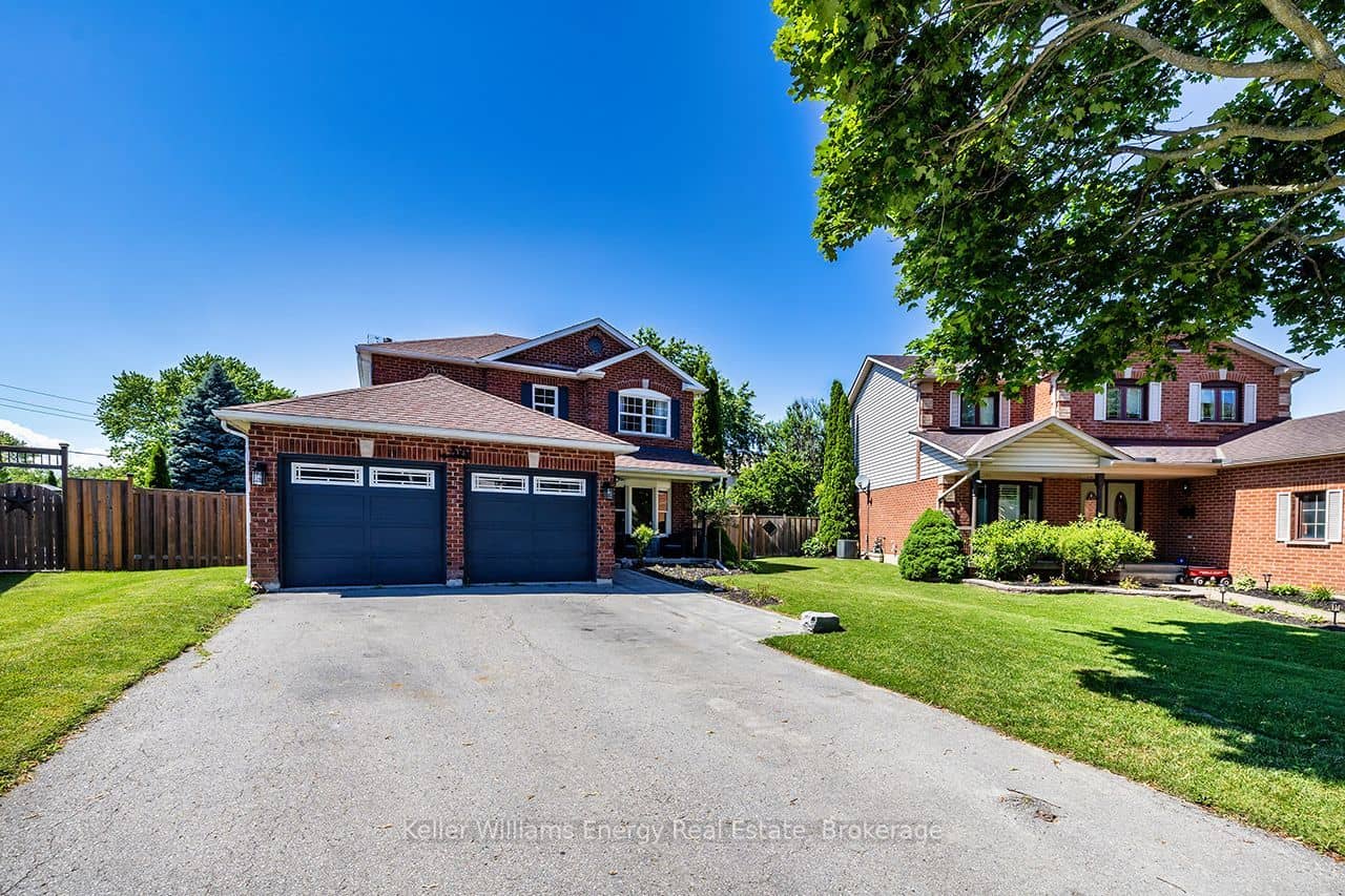 329 Challenger Court, Clarington, ON L1B 1K4