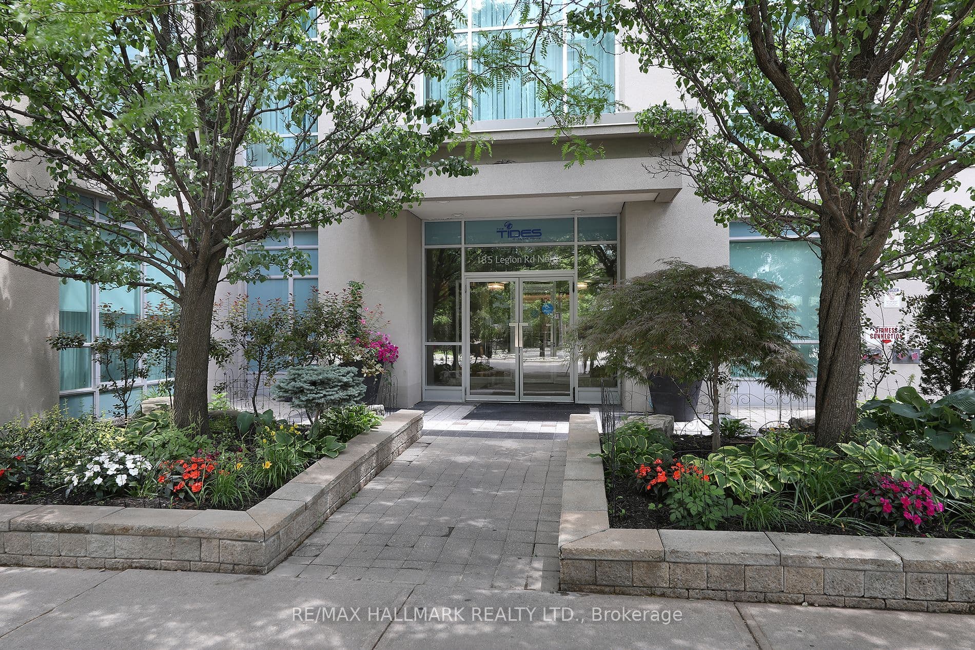 185 Legion Road N 1810, Toronto, ON M8Y 0A1