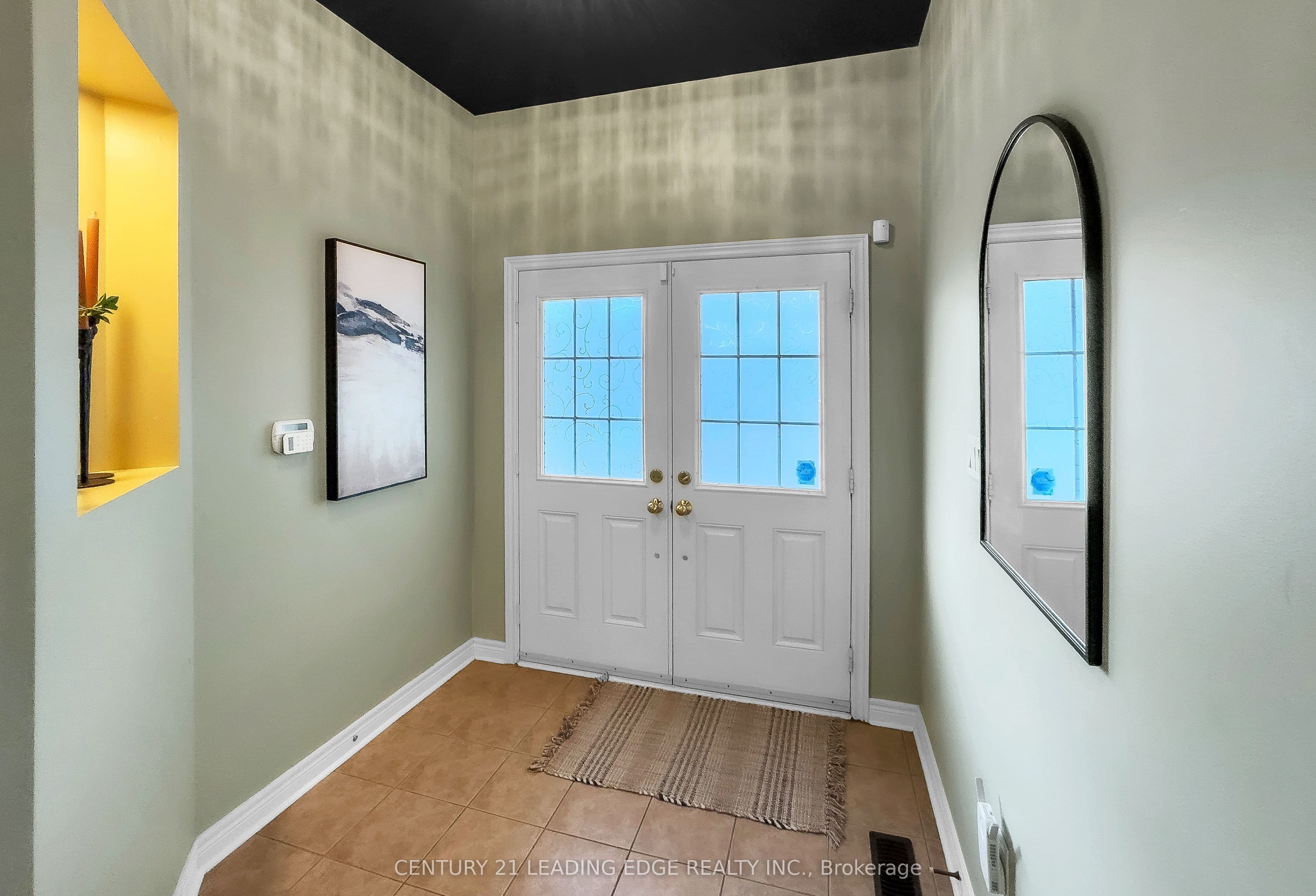 16 Bicknell Court, Ajax, ON L1T 0G3