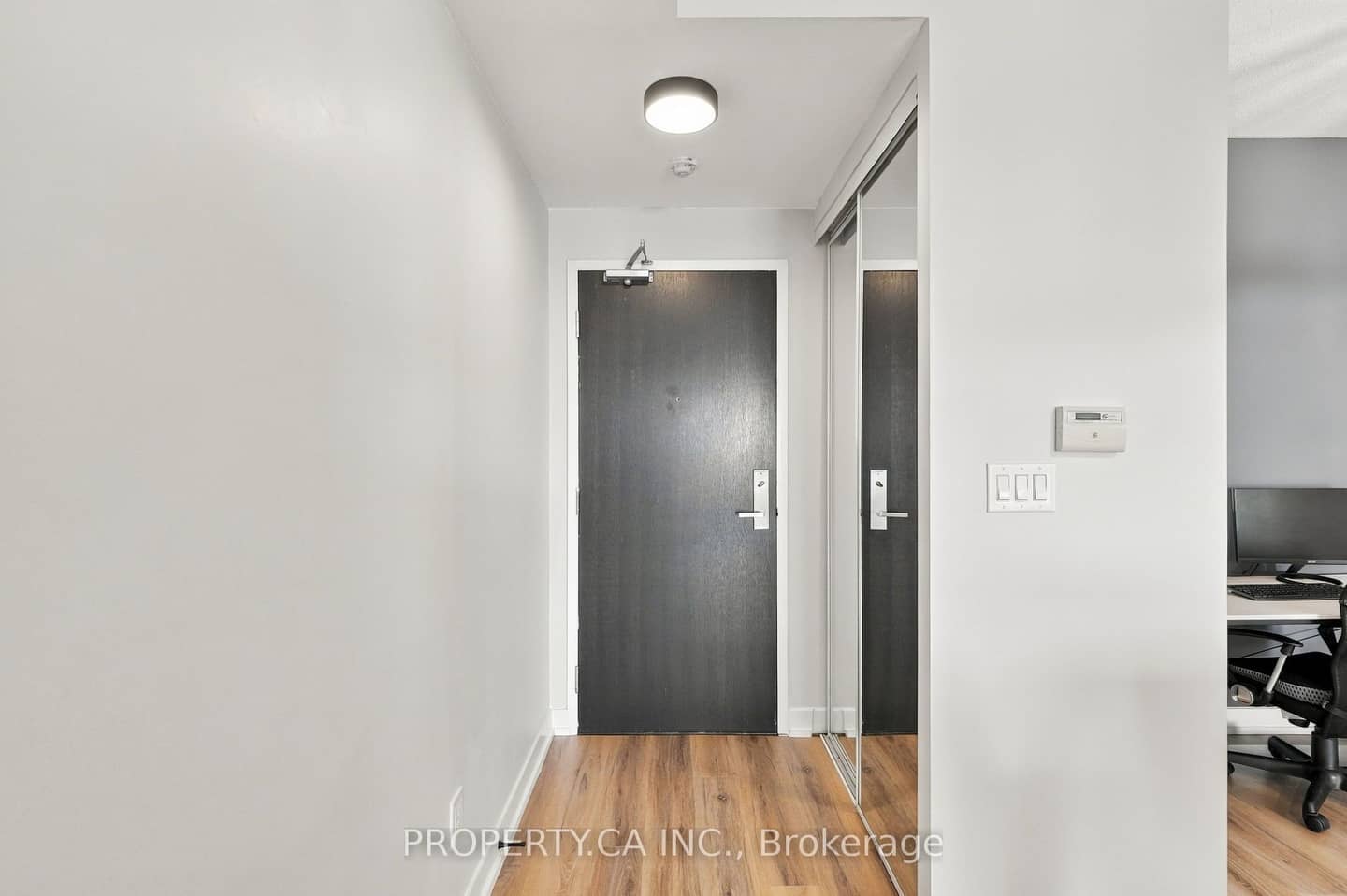 165 Legion Road N 2029, Toronto, ON M8Y 0B3