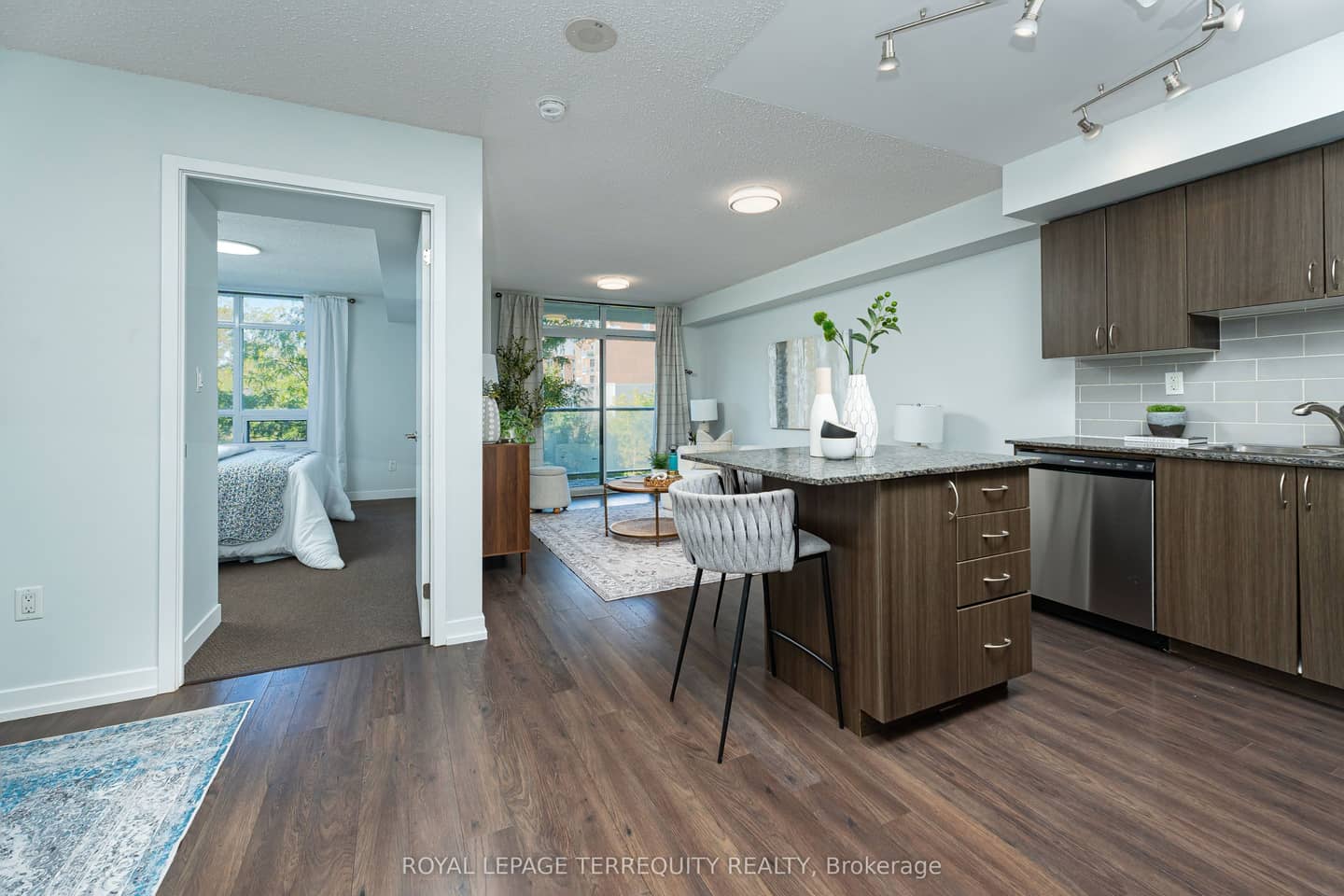 816 Lansdowne Avenue 320, Toronto, ON M6H 4K6
