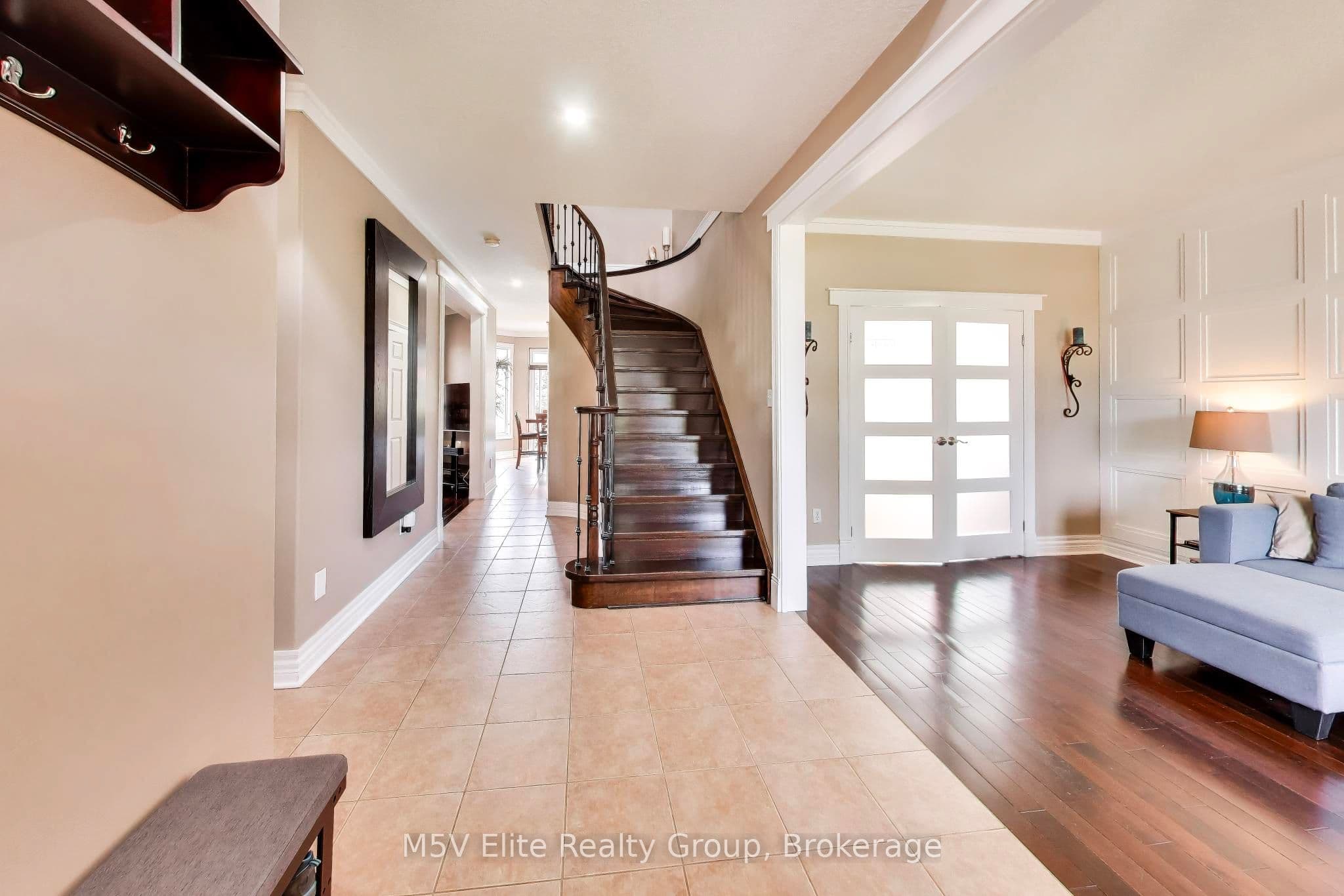 189 Churchill Road, Halton Hills, ON L7J 3B4