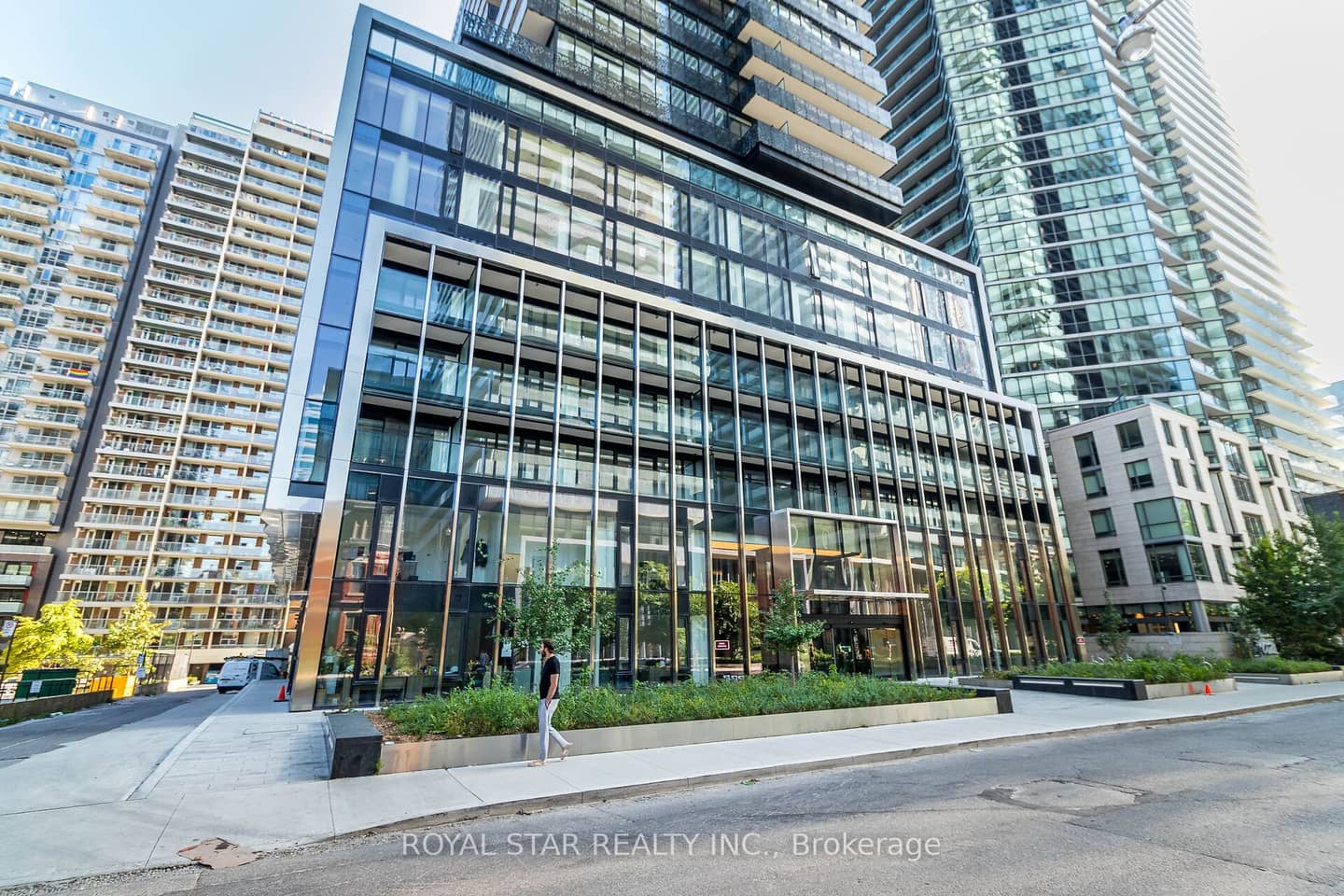 55 Charles Street E 1304, Toronto, ON M4Y 0J1