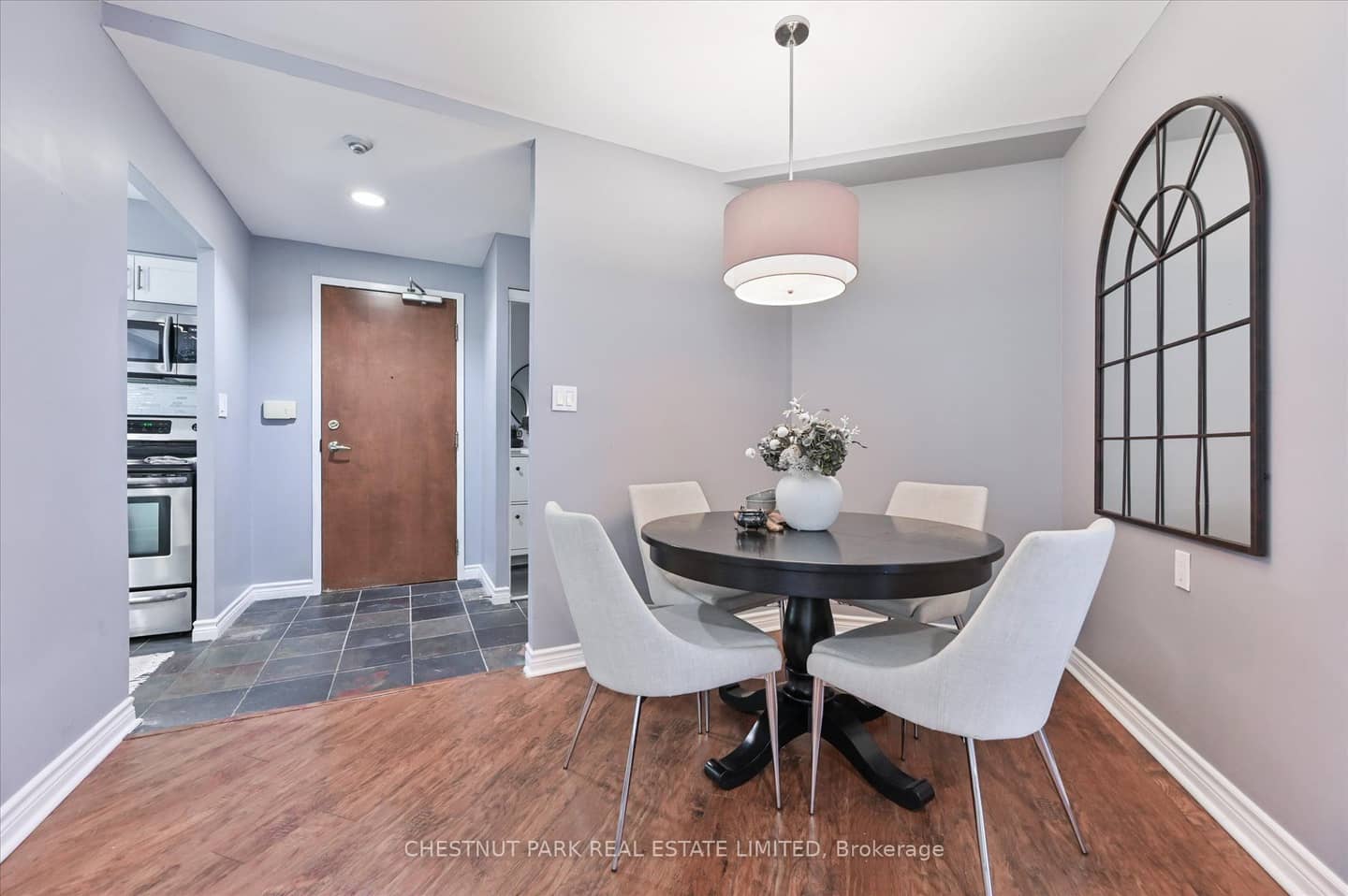 1750 Bayview Avenue 406, Toronto, ON M4G 4H6