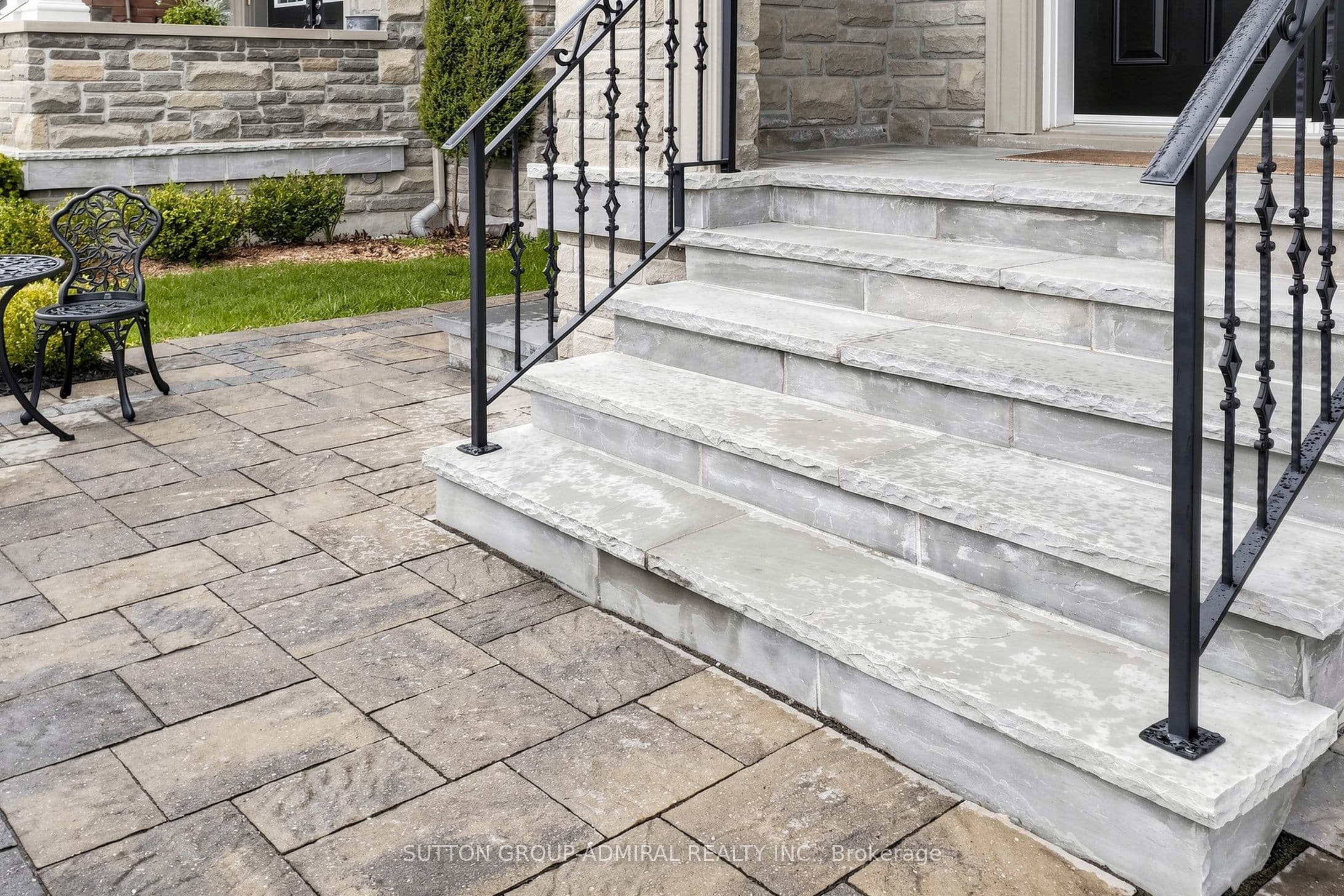 32 Nicort Road, King, ON L7B 0B6