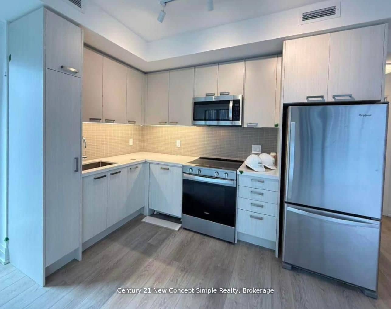 20 Soudan Avenue 1108, Toronto, ON M4S 0E2