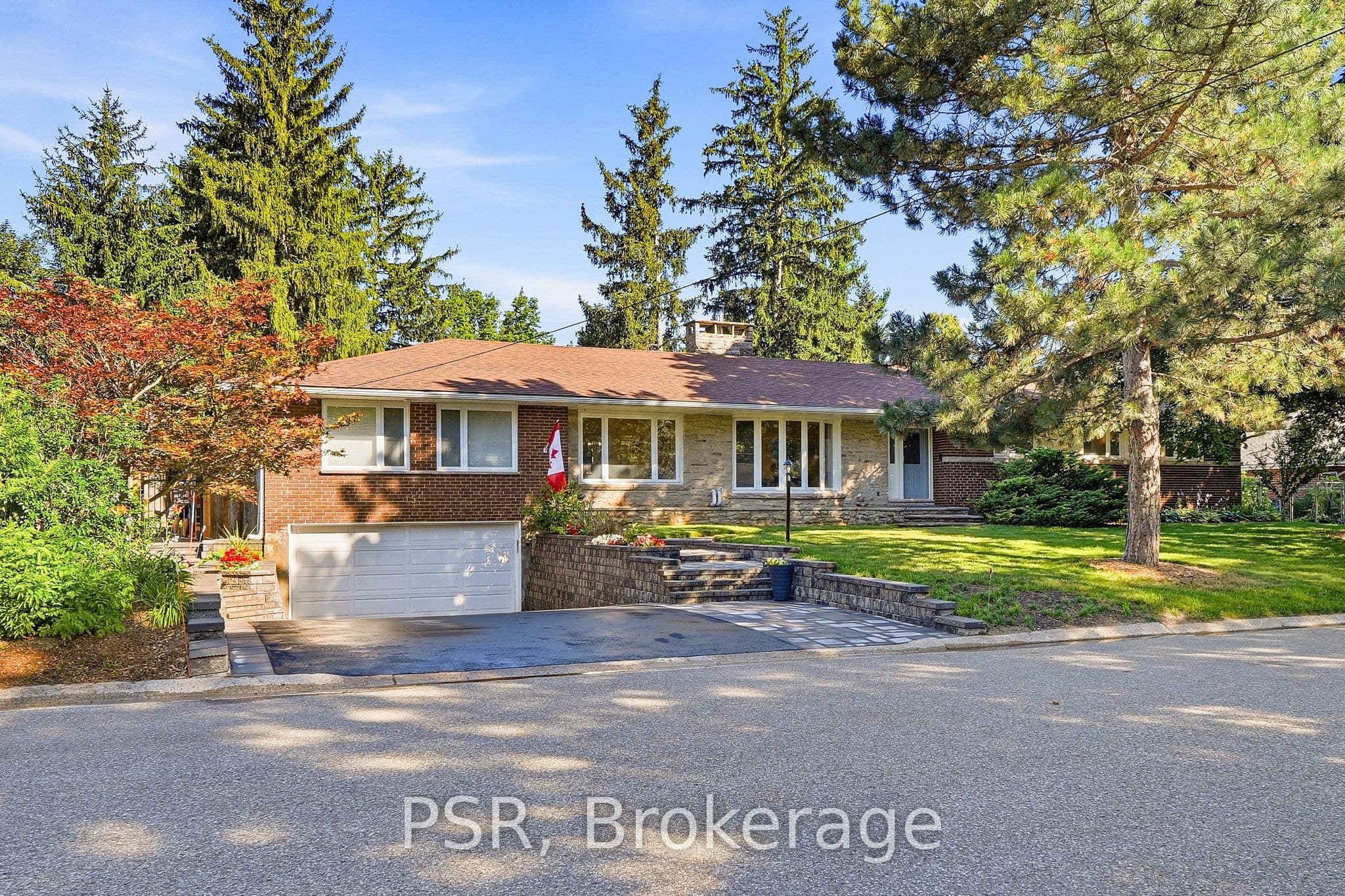 15 Valleyview Road, Halton Hills, ON L7G 1W3