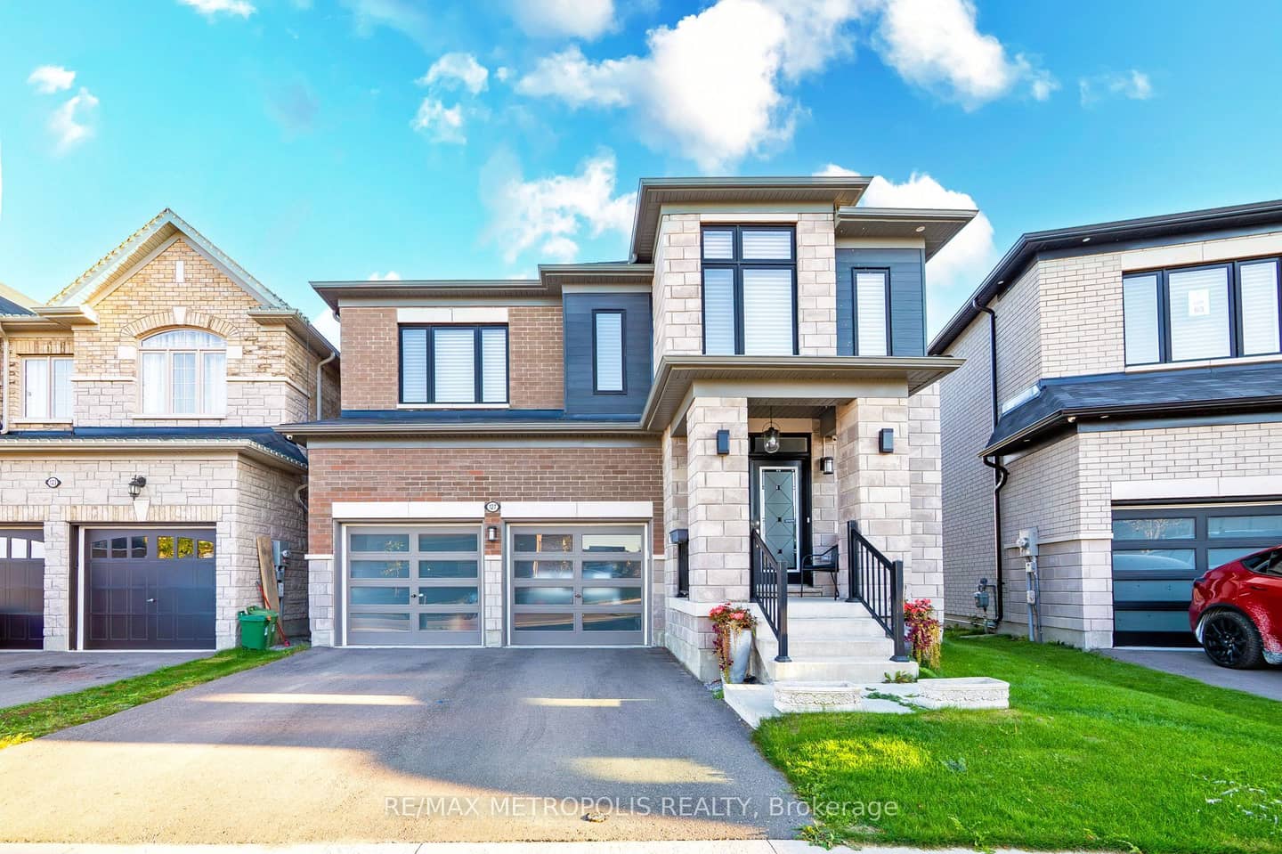127 Mcphail Avenue, Clarington, ON L1C 7H2