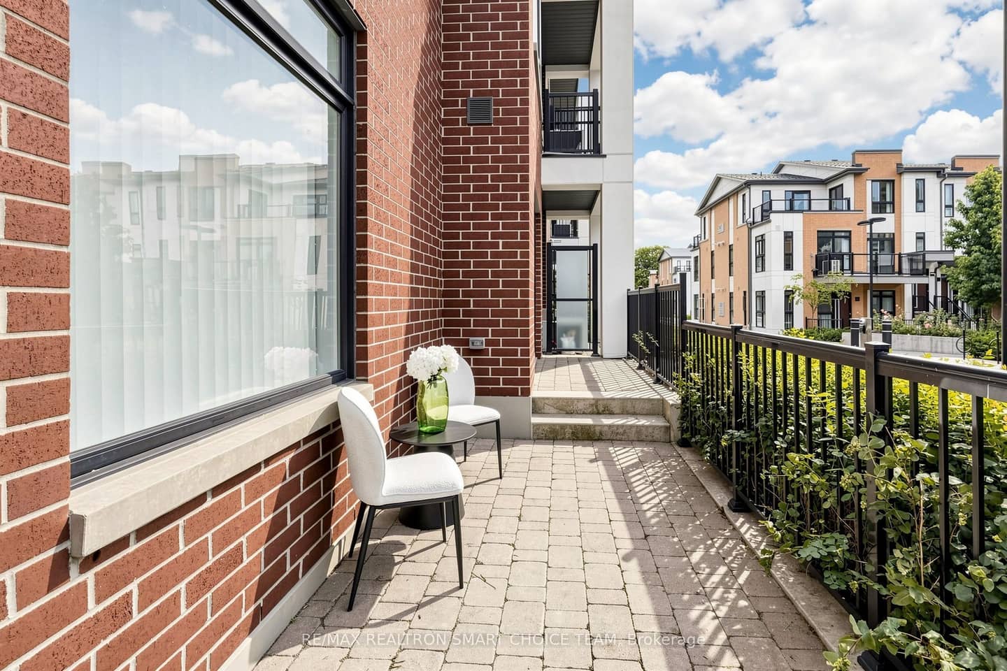 130 Canon Jackson Drive 108, Toronto, ON M5M 0B7