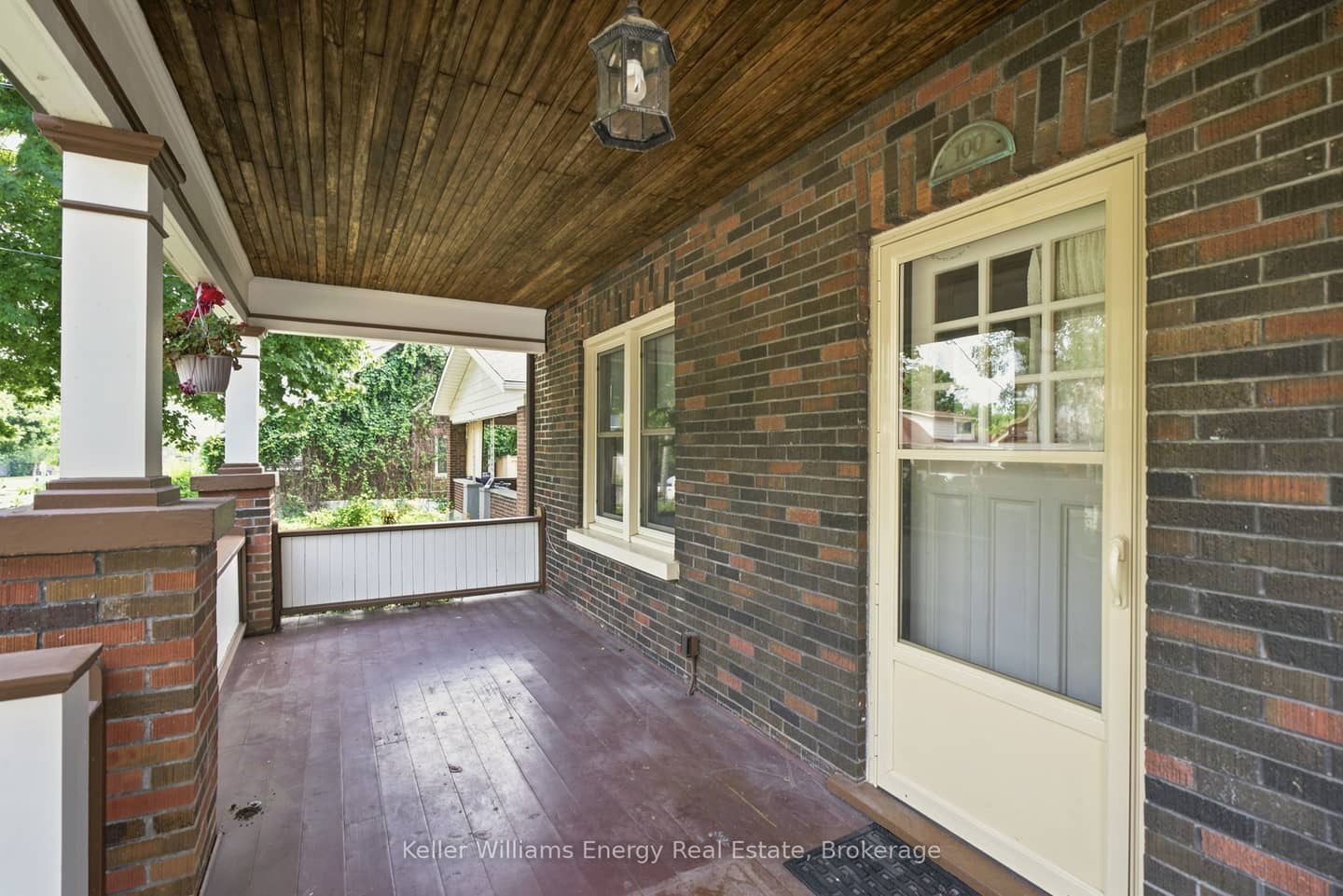 100 Burk Street, Oshawa, ON L1J 4B9