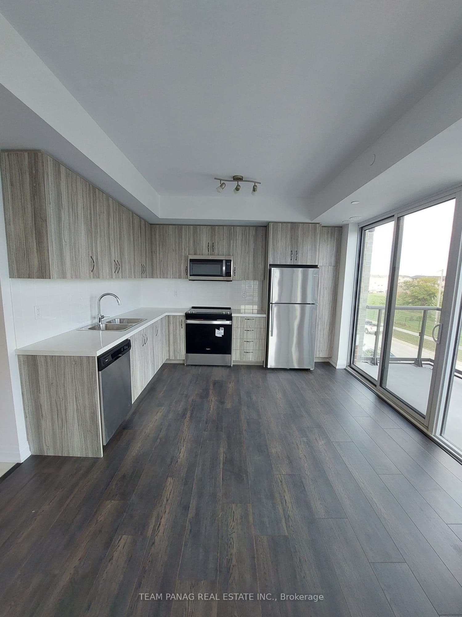 95 Attmar Drive 312, Brampton, ON L6P 0Y6