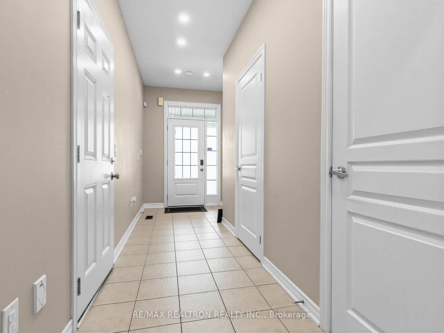 135 Windrow Street, Richmond Hill, ON L4E 4Y4