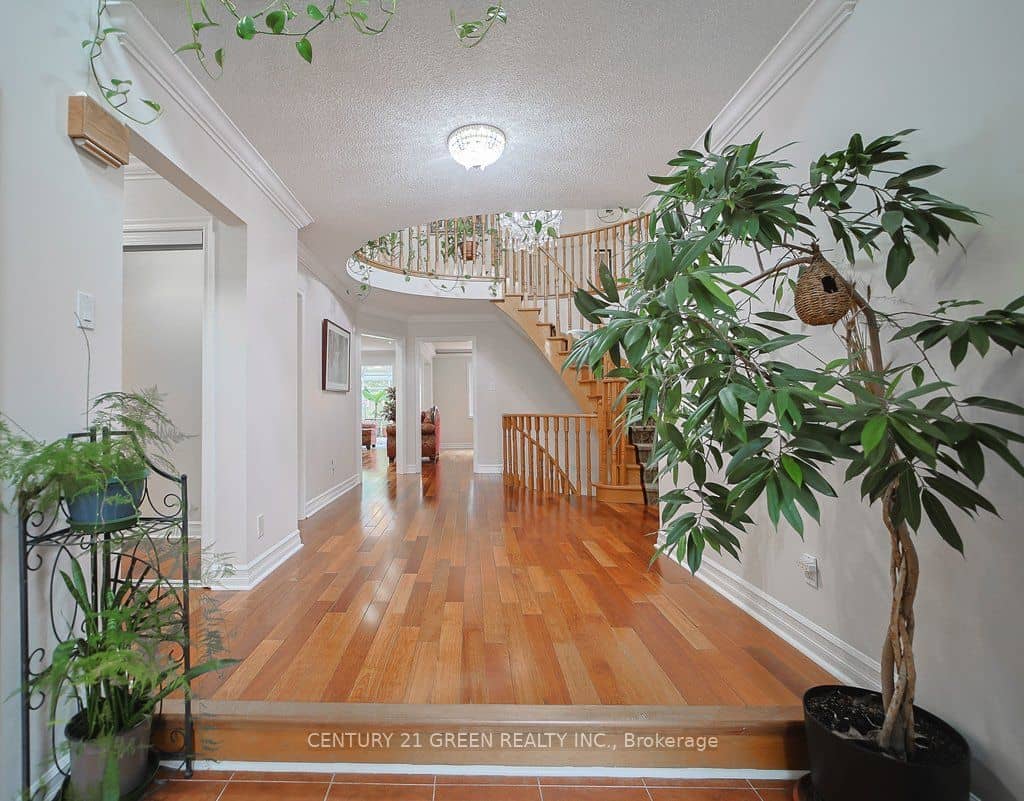 4635 Beaufort Terrace, Mississauga, ON L5M 3J1