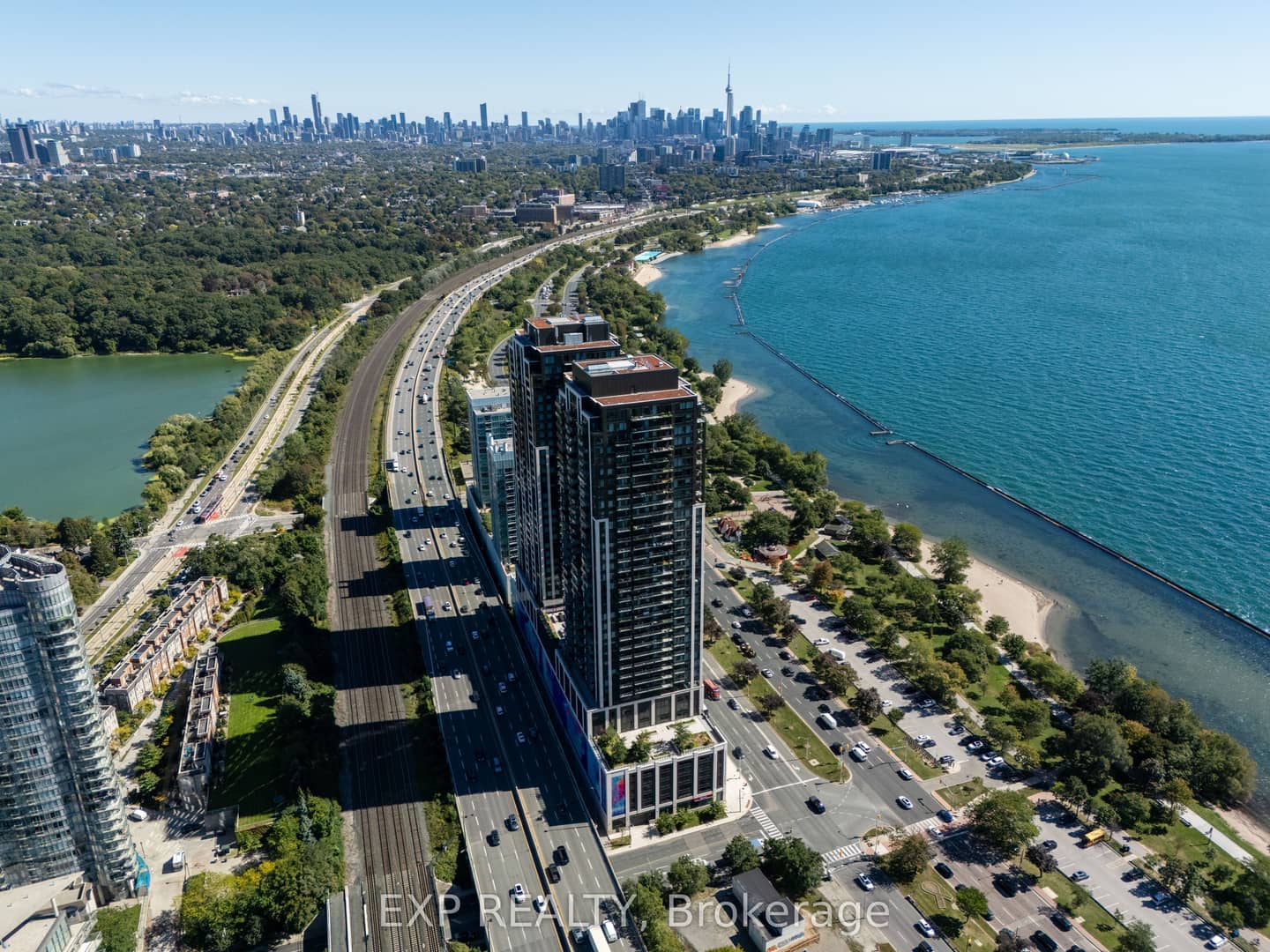 1928 Lake Shore Boulevard W 1712, Toronto, ON M6S 0B1