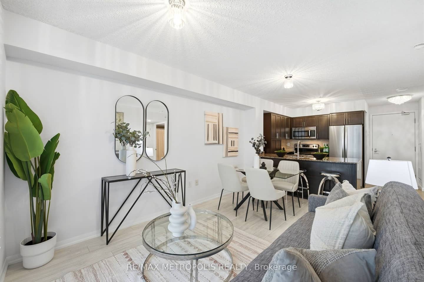 800 Lawrence Avenue W 415, Toronto, ON M6A 0B1