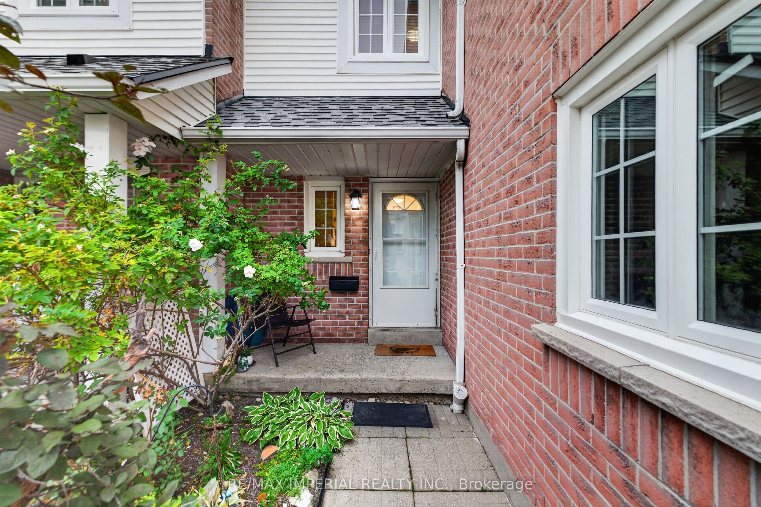 5205 Glen Erin Drive E 26A, Mississauga, ON L5M 5N6