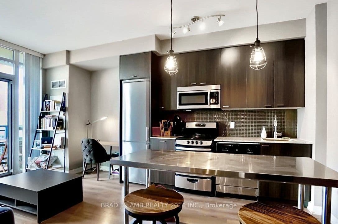 775 King Street W 809, Toronto, ON M5V 2K3