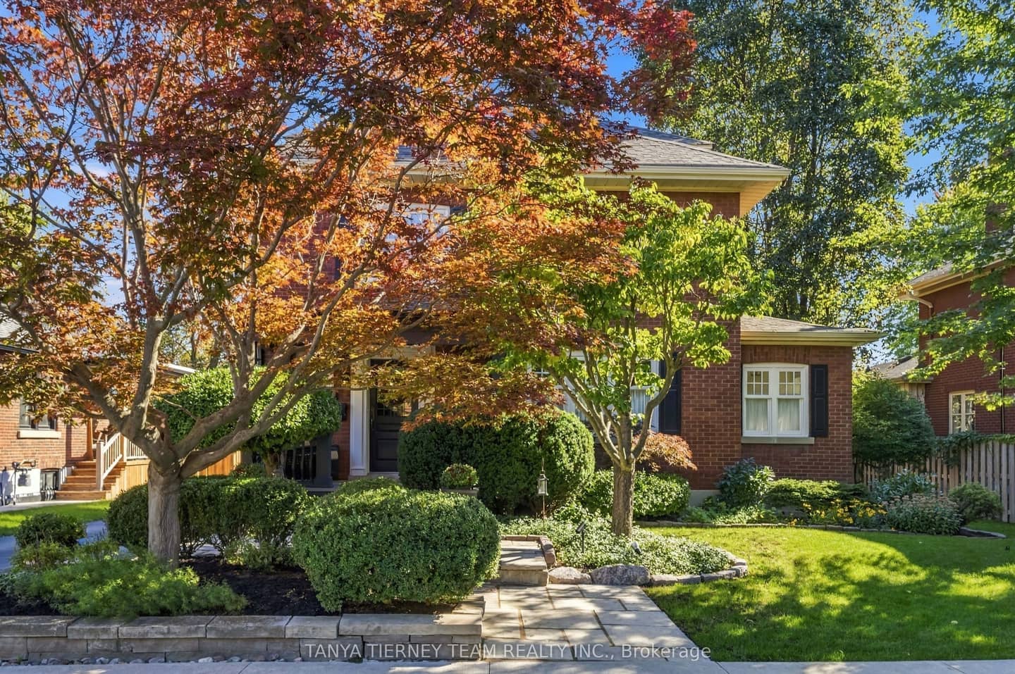 511 Centre Street S, Whitby, ON L1N 4W5