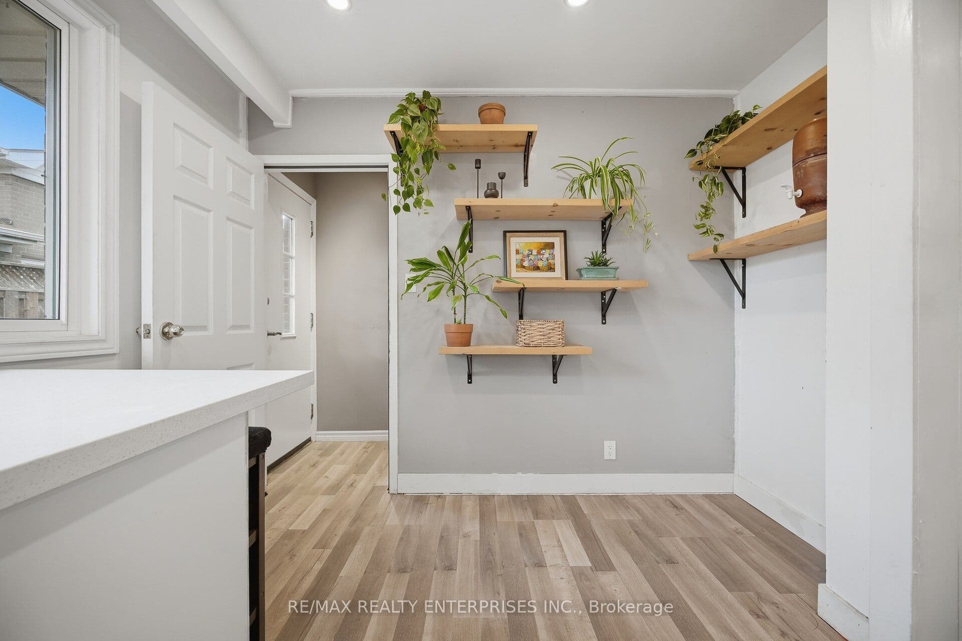 1310 Redbank Crescent, Oakville, ON L6H 1Y5