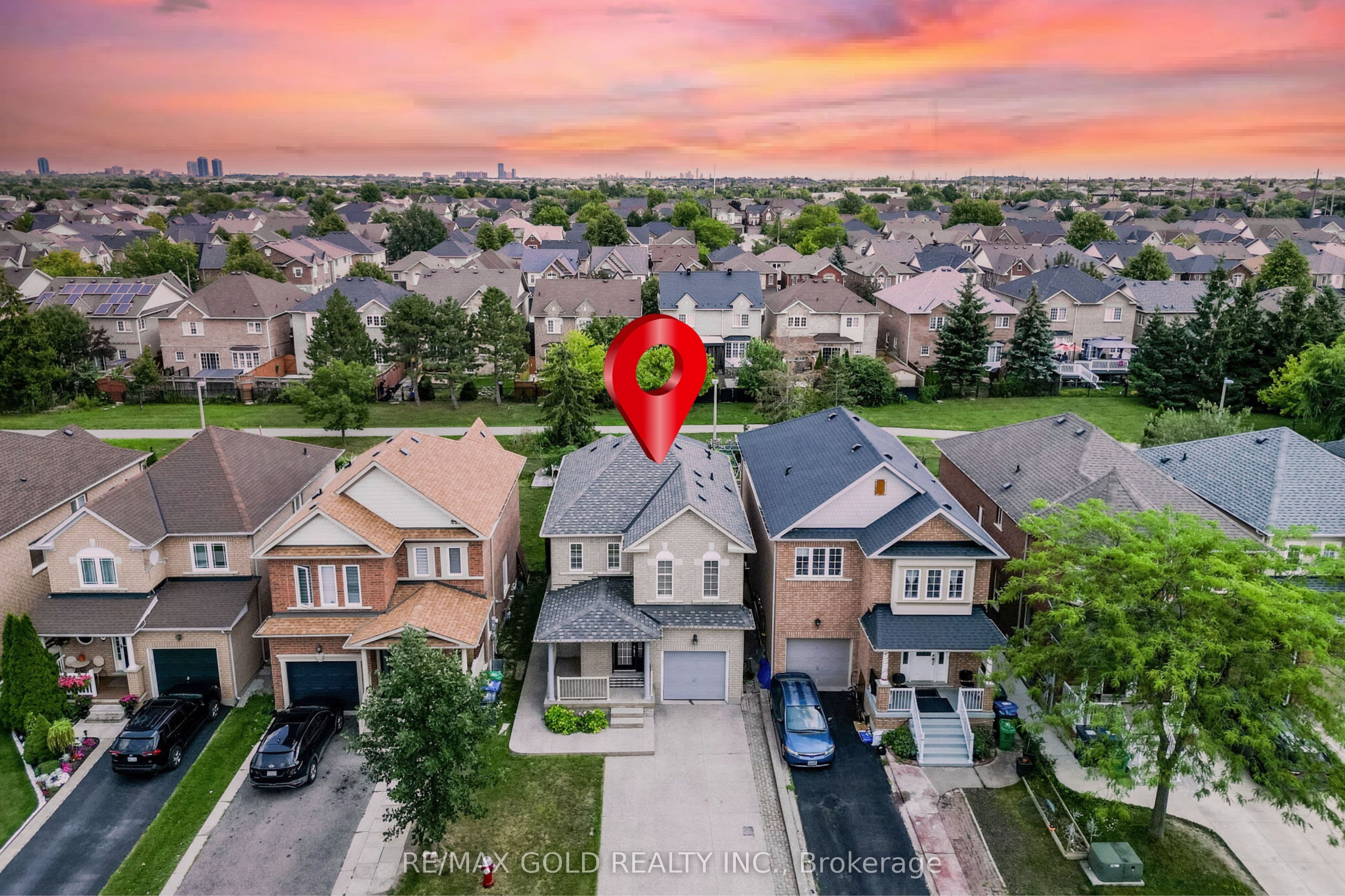 48 Redfinch Way, Brampton, ON L7A 2B2
