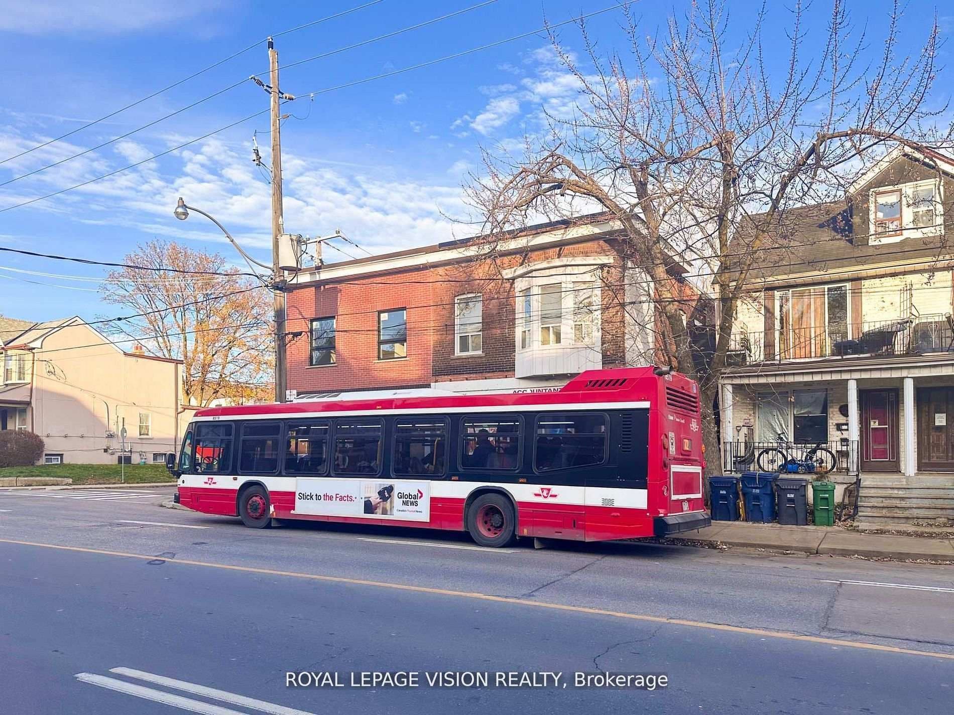 819 Pape Avenue, Toronto, ON M4K 3V1