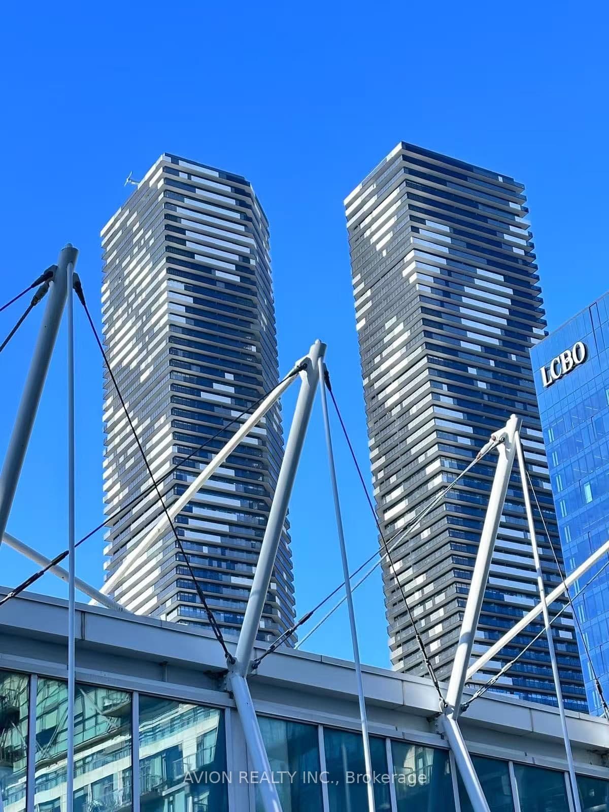 55 Cooper Street 5710, Toronto, ON M5E 0G1