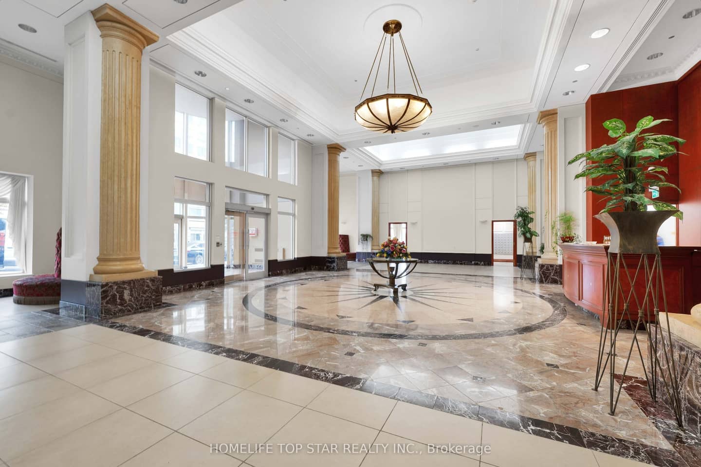 8 Lee Centre Drive 1011, Toronto, ON M1H 3H8