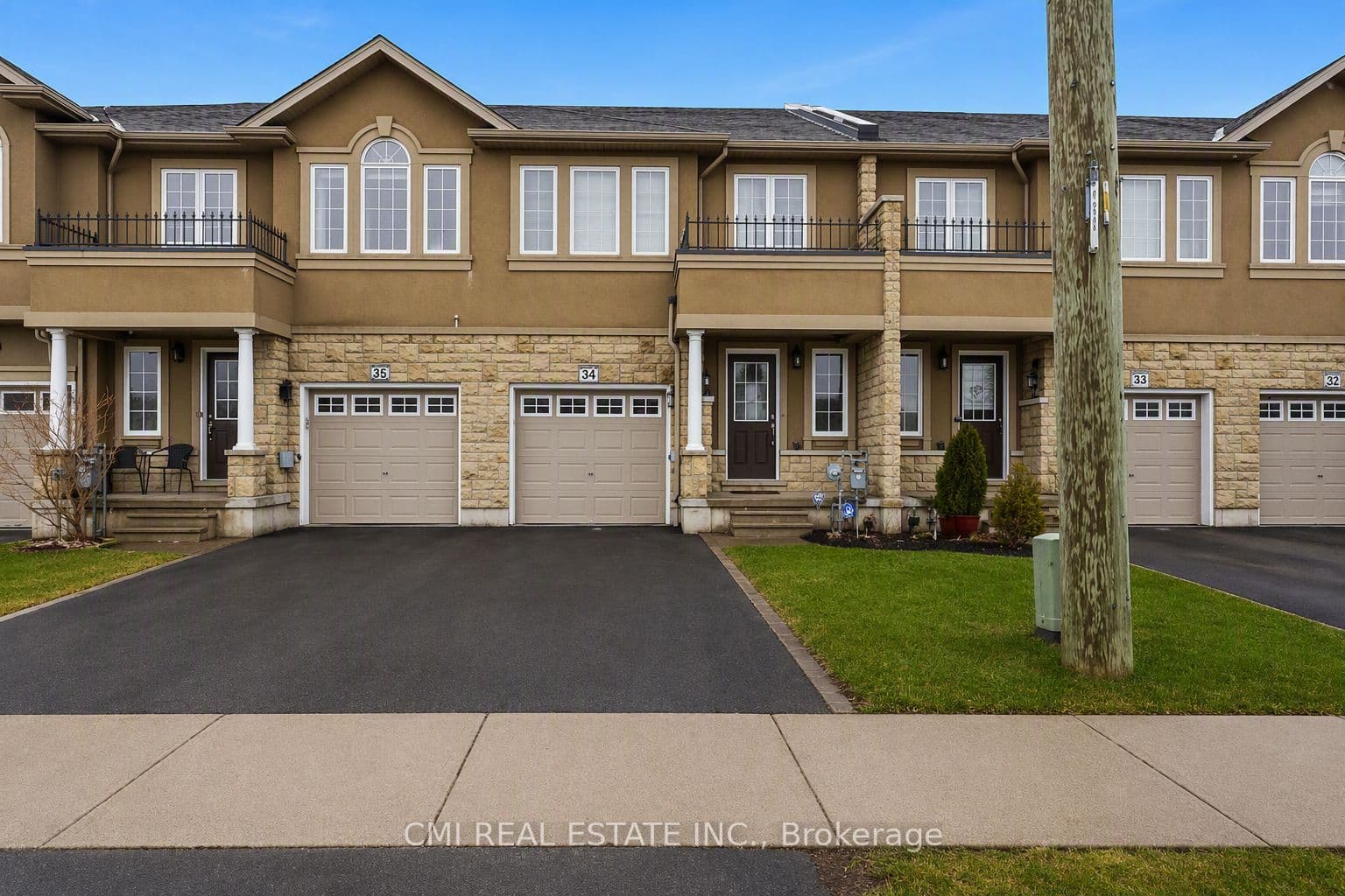 93 Penny Lane, Hamilton, ON L8J 2V7
