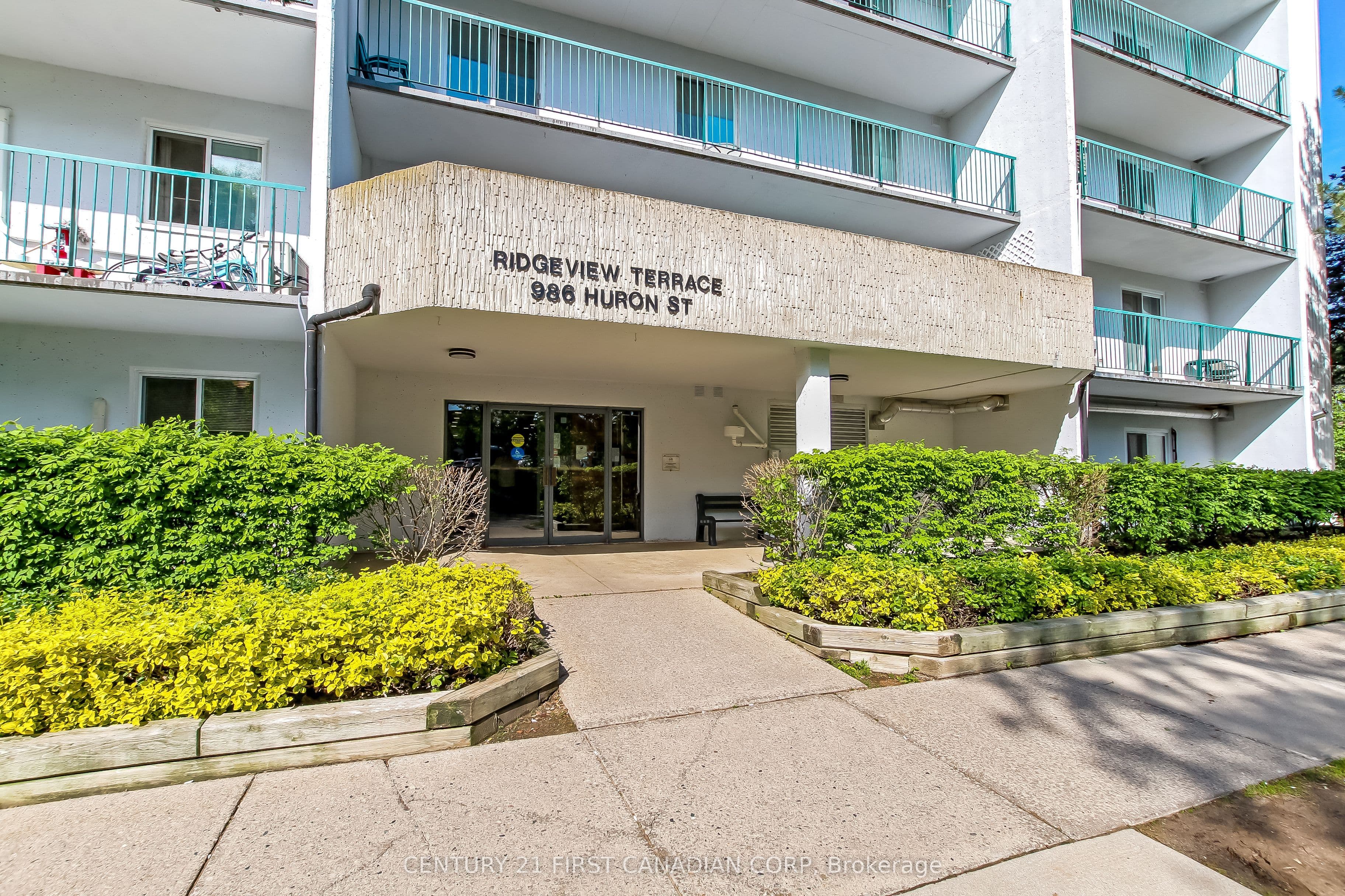 986 Huron Street 204, London East, ON N5Y 5E4