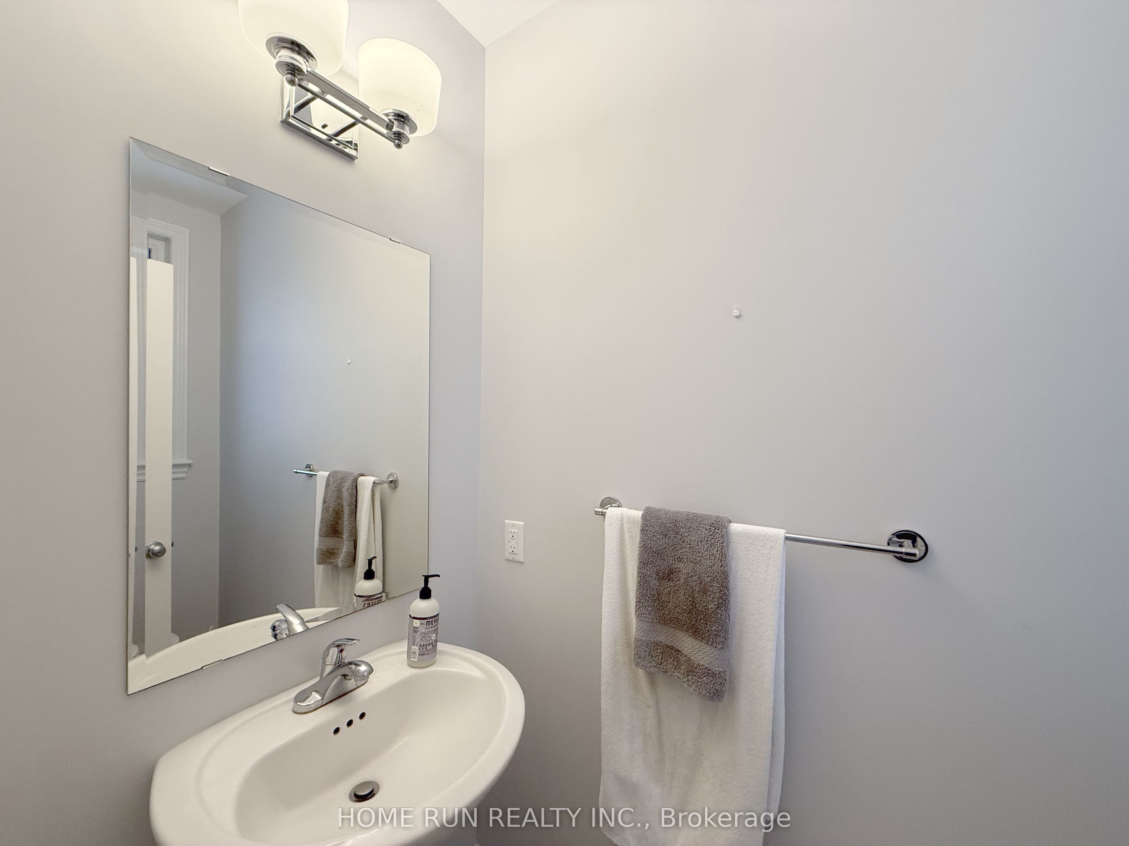 555 Jackdaw Avenue, Barrhaven, ON K2J 6M8