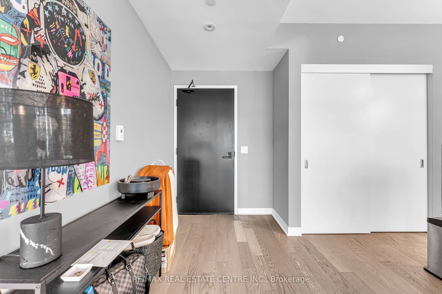 501 Adelaide Street W 306, Toronto, ON M5V 0R3