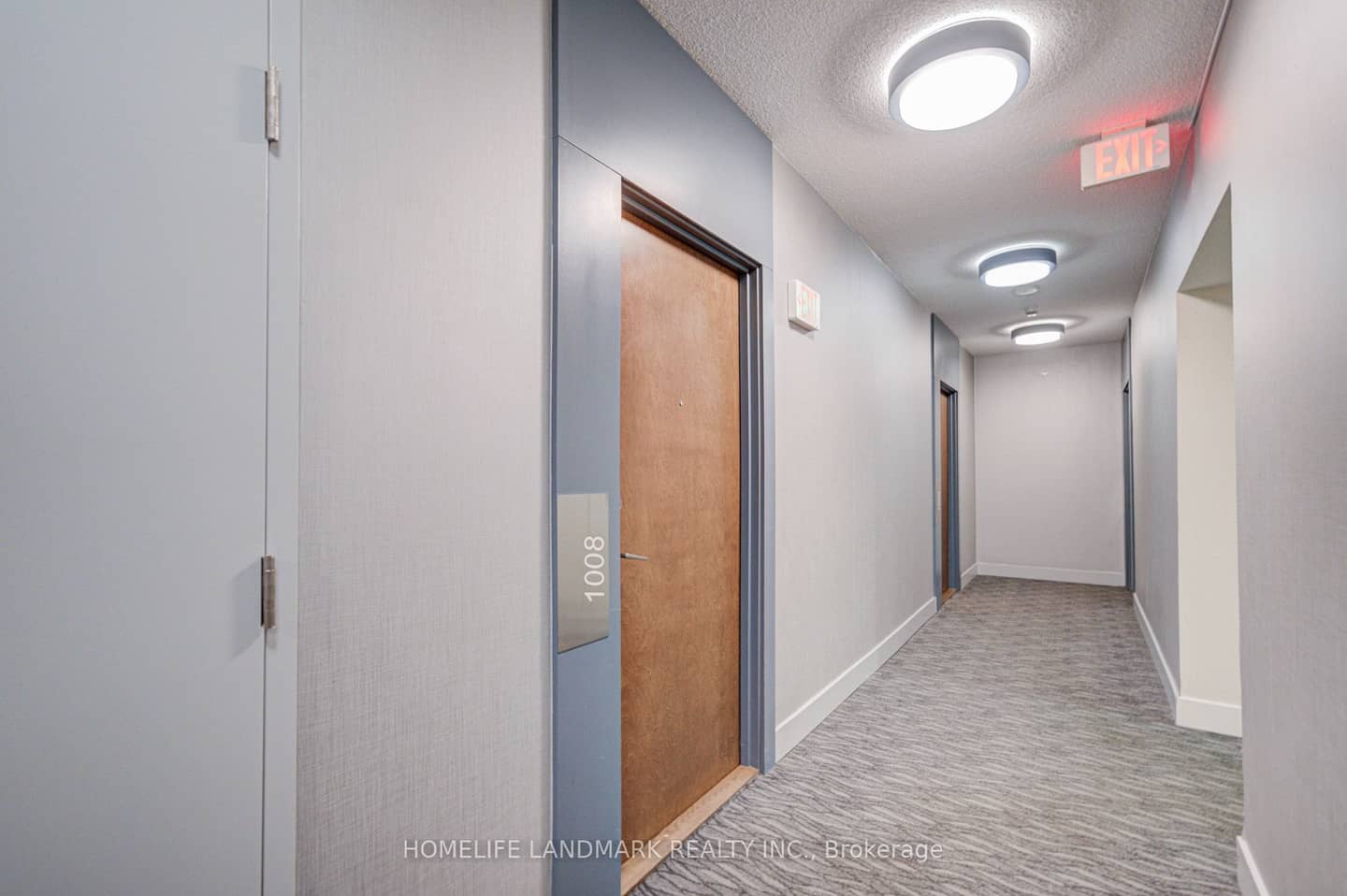 2200 Lakeshore Boulevard W 1008, Toronto, ON M8V 1A4
