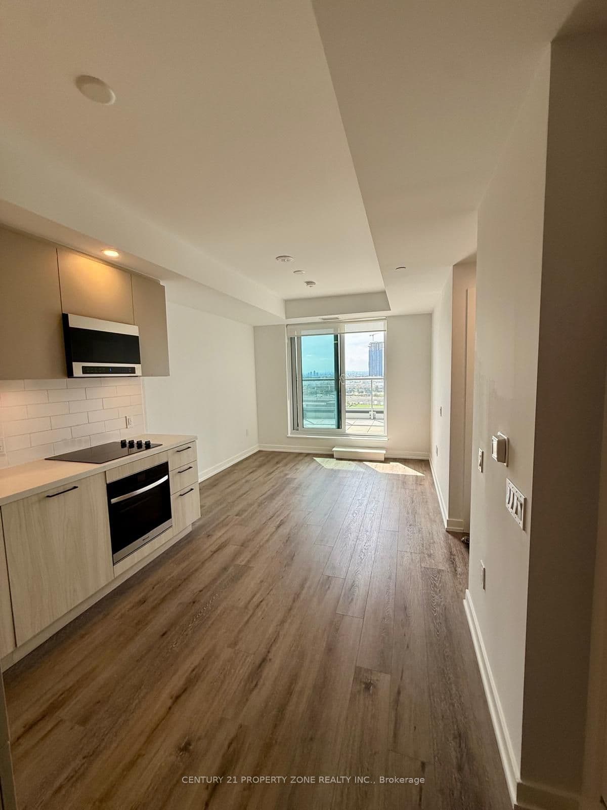 21 Meadowdale Road 904, Vaughan, ON L4K 0H6