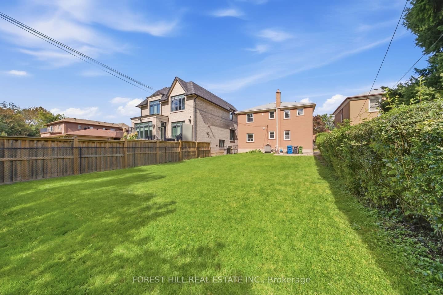 147 Viewmount Avenue, Toronto, ON M6B 1T5