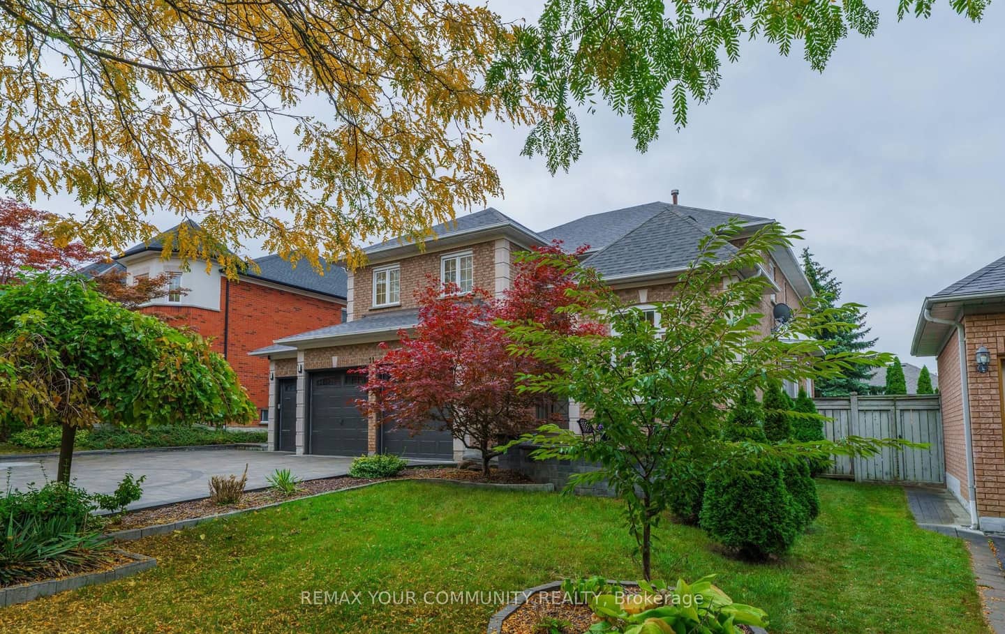 11 Hans Drive, Markham, ON L6C 1T3