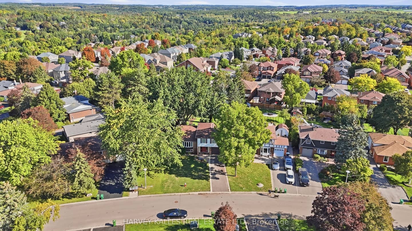 310 Newlove Drive, Caledon, ON L7E 1Z6