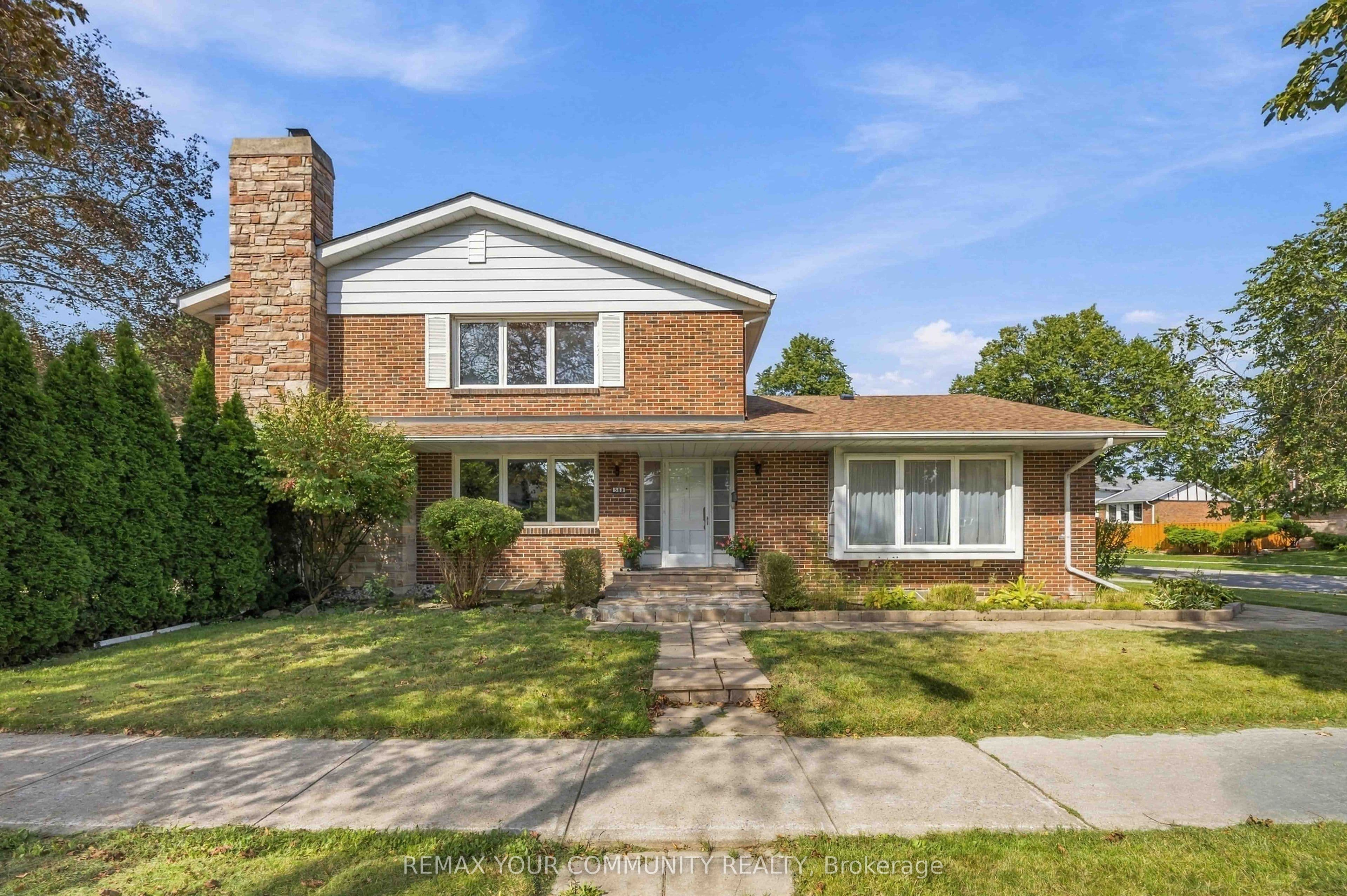 588 Huntingwood Drive, Toronto, ON M1W 1G8
