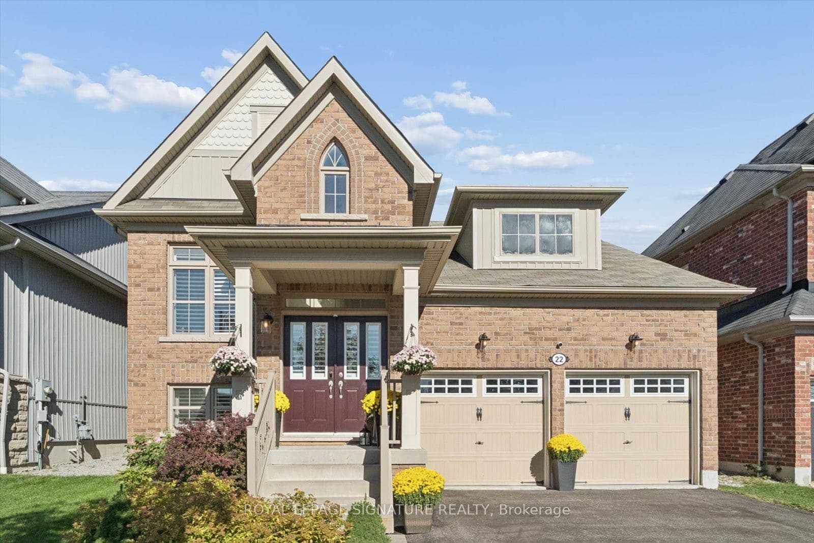 22 Wycombe Street, Whitby, ON L1M 0H1