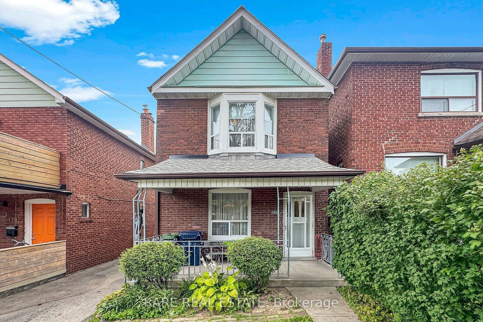 180 Atlas Avenue, Toronto, ON M6C 3P5