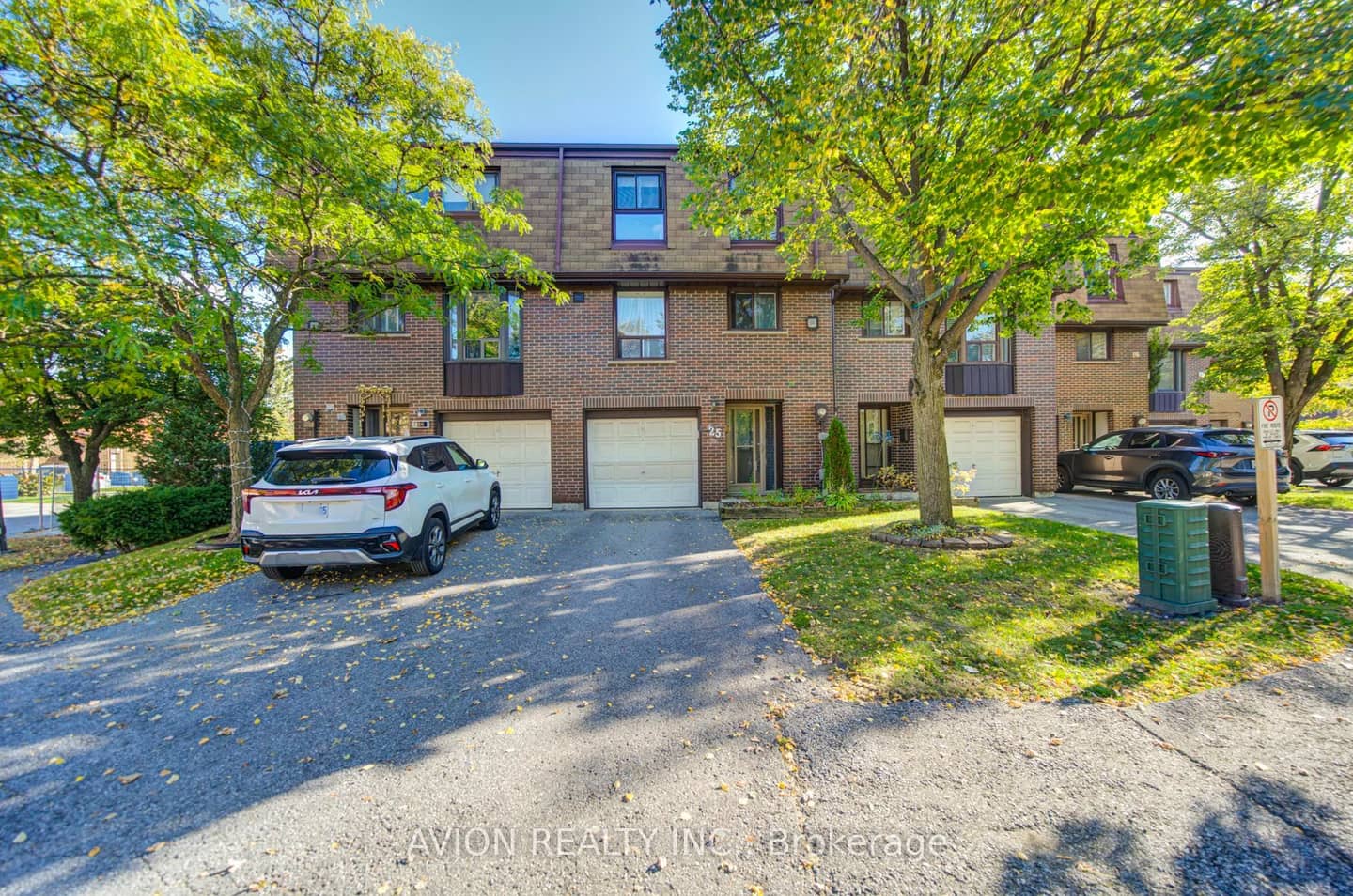 11 Plaisance Road 25, Richmond Hill, ON L4C 5H1