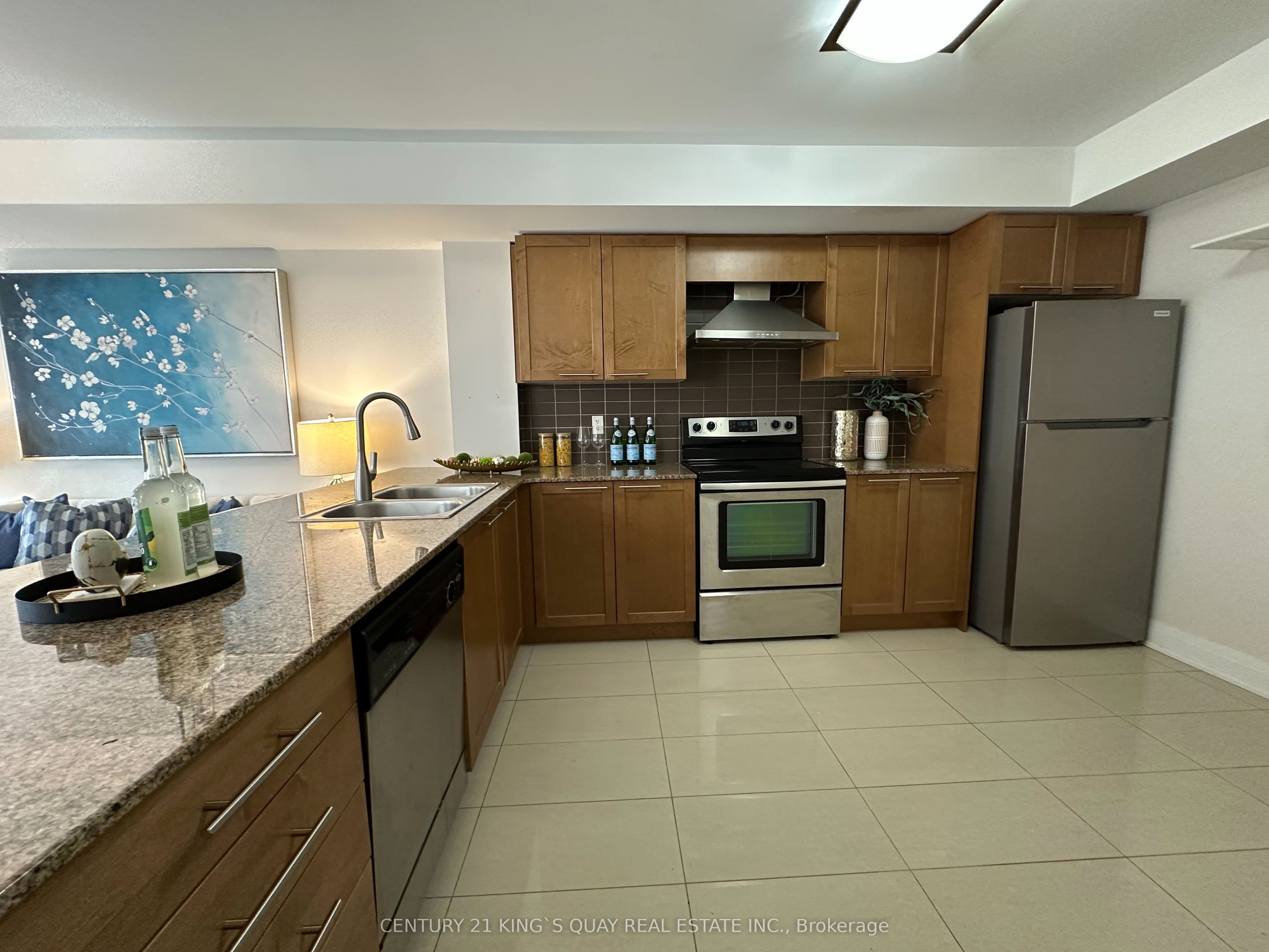 318 John Street 241, Markham, ON L3T 0B1