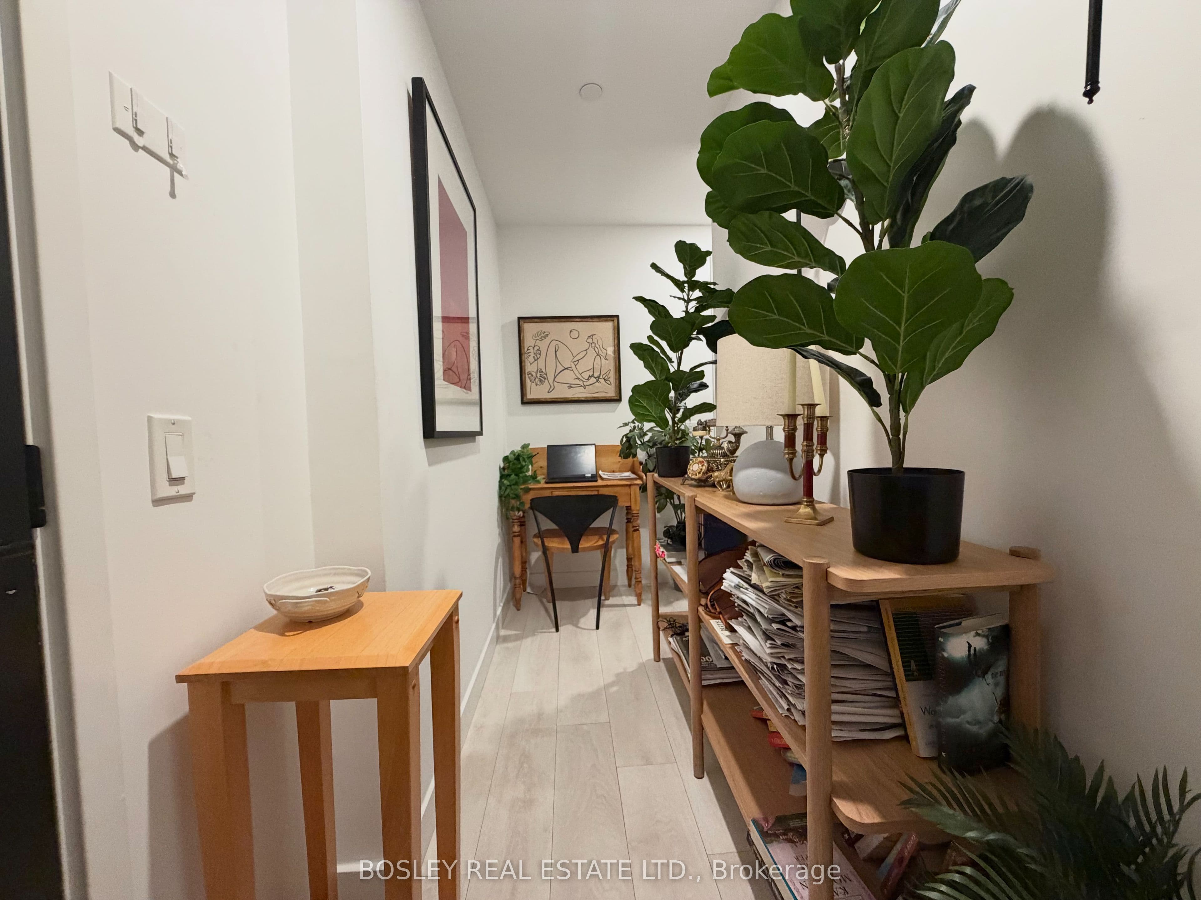 505 Richmond Street W 708, Toronto, ON M5V 0P4