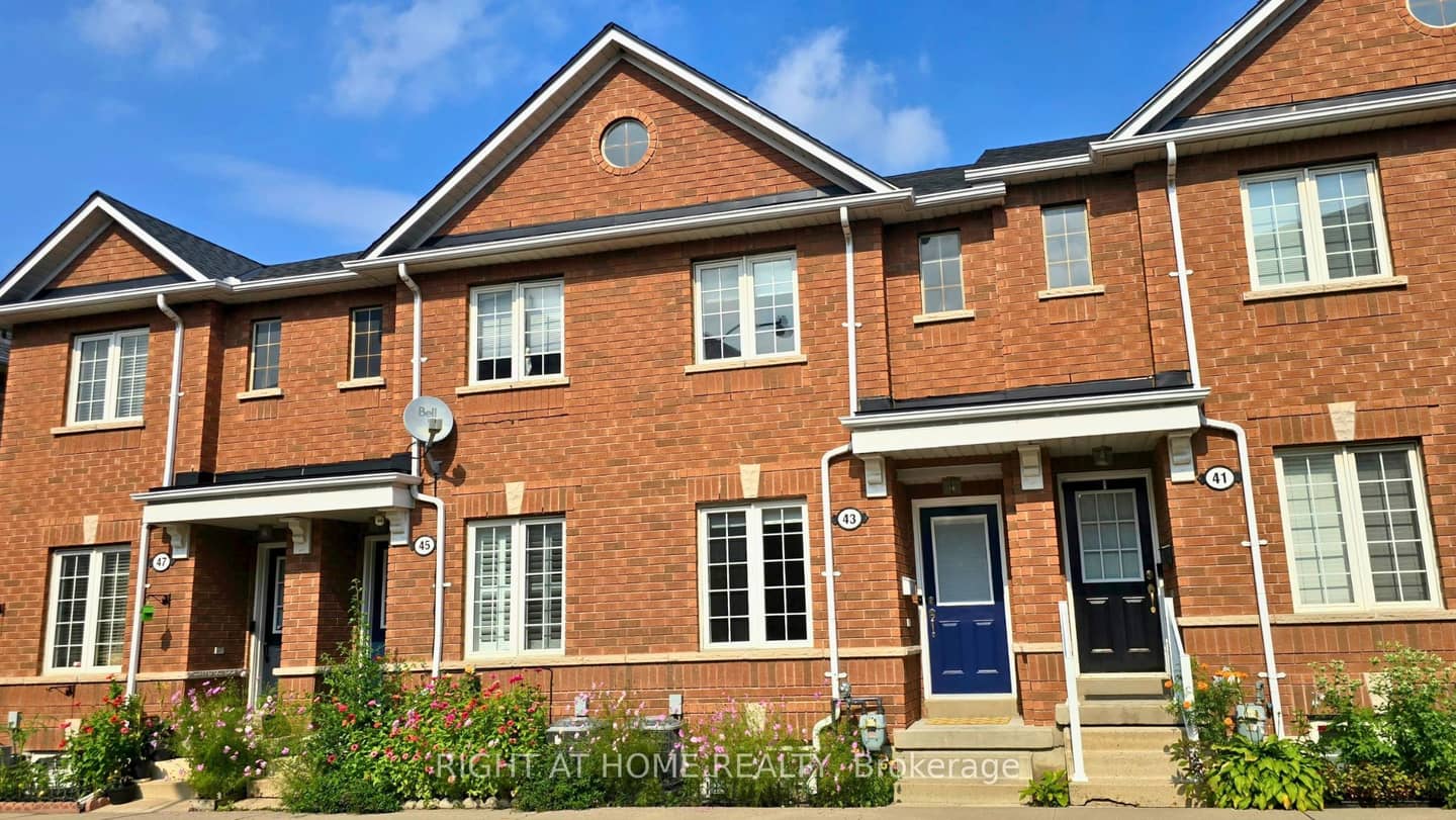 43 Brickworks Lane BL43, Toronto, ON M6N 5H8