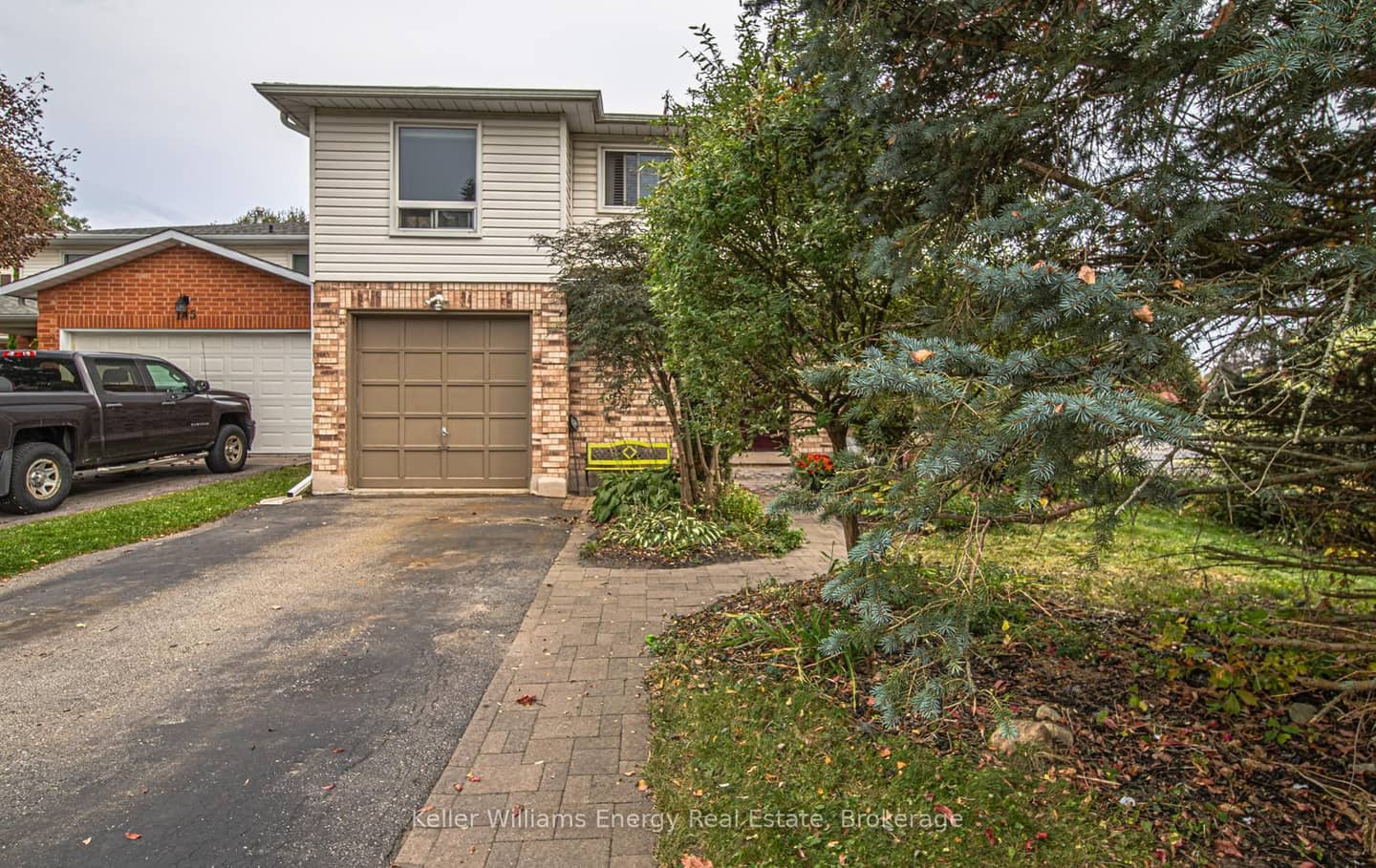 143 George Street E, Clarington, ON L1B 1J5