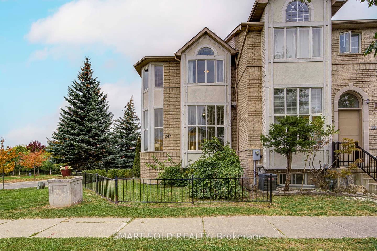 247 Shirley Drive, Richmond Hill, ON L4S 1T9